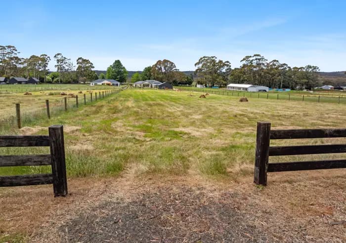 10 Spring Street, Glenlyon, VIC, Glenlyon - Thumbnail 4