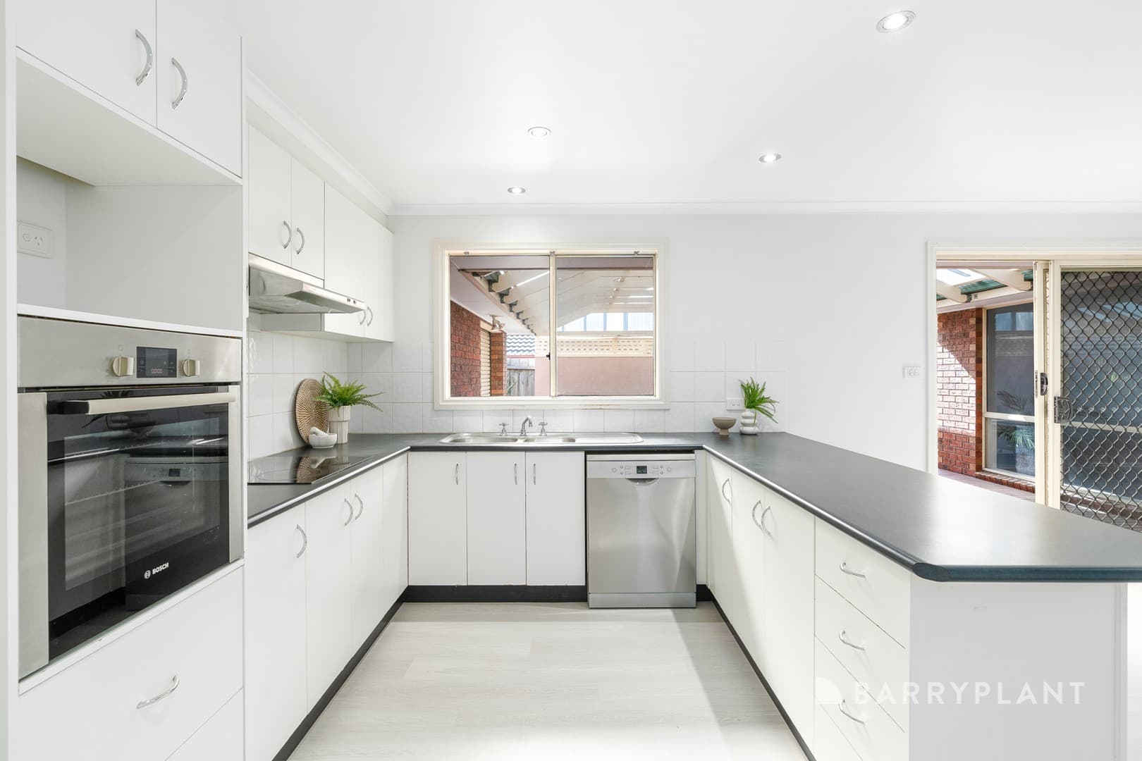 28 Shiraz DriveWaurn Ponds, vic 3216, Waurn Ponds - Thumbnail 4
