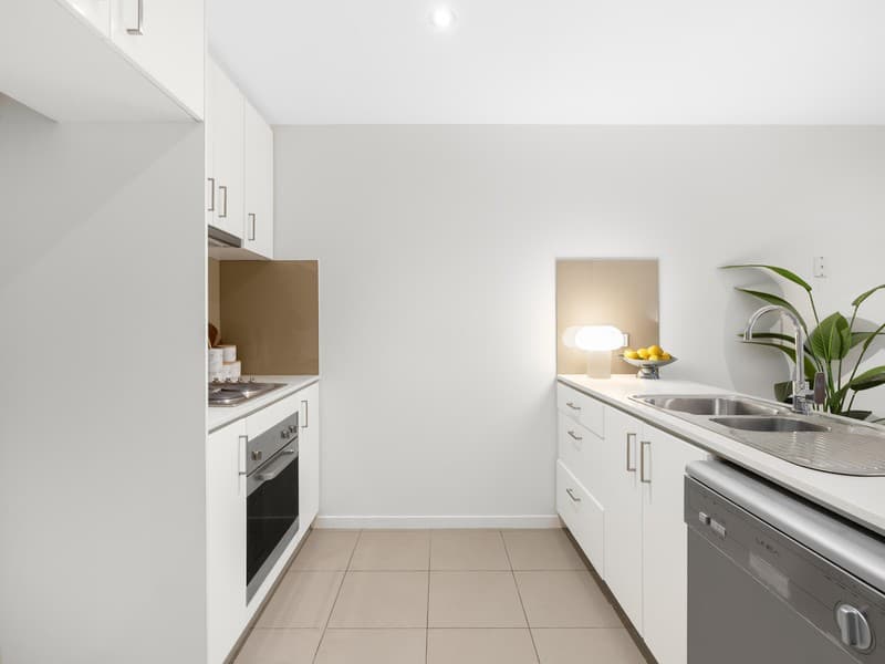 33 Charles Green AvenueEndeavour Hills, VIC 3802, Unknown - Thumbnail 3