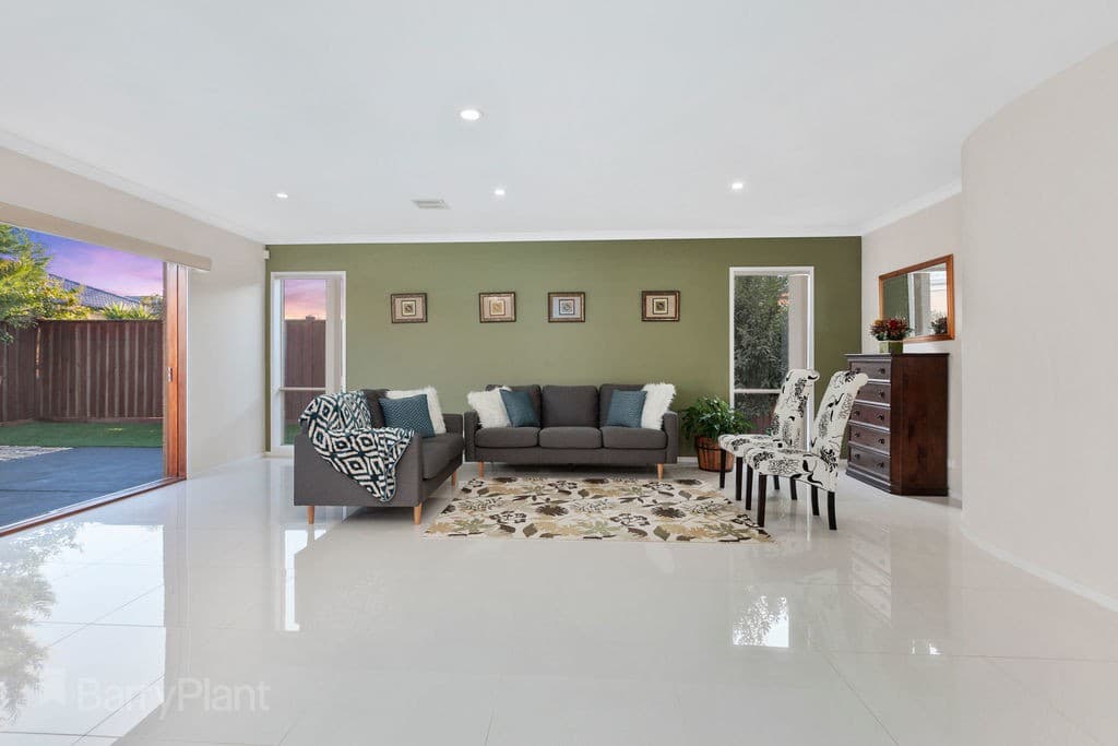 7 Verdure StreetPoint Cook, VIC 3030, Unknown - Thumbnail 8