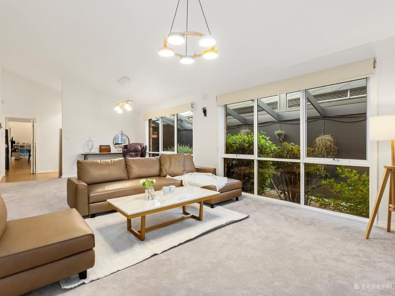 1/1 - 3 Stratheden CourtSydenham, VIC 3037, Unknown - Thumbnail 2