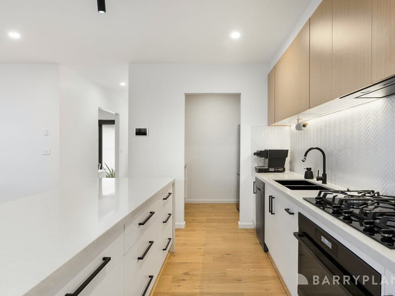 108 Hughes ParadeReservoir, VIC 3073, Unknown - Thumbnail 4