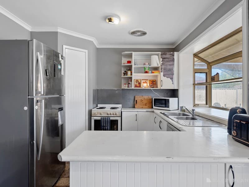 22 Fraser StreetMelton South, vic 3338, Melton South - Thumbnail 5