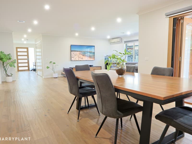 4 Sandalwood DrivePakenham, vic 3810, Pakenham - Thumbnail 2