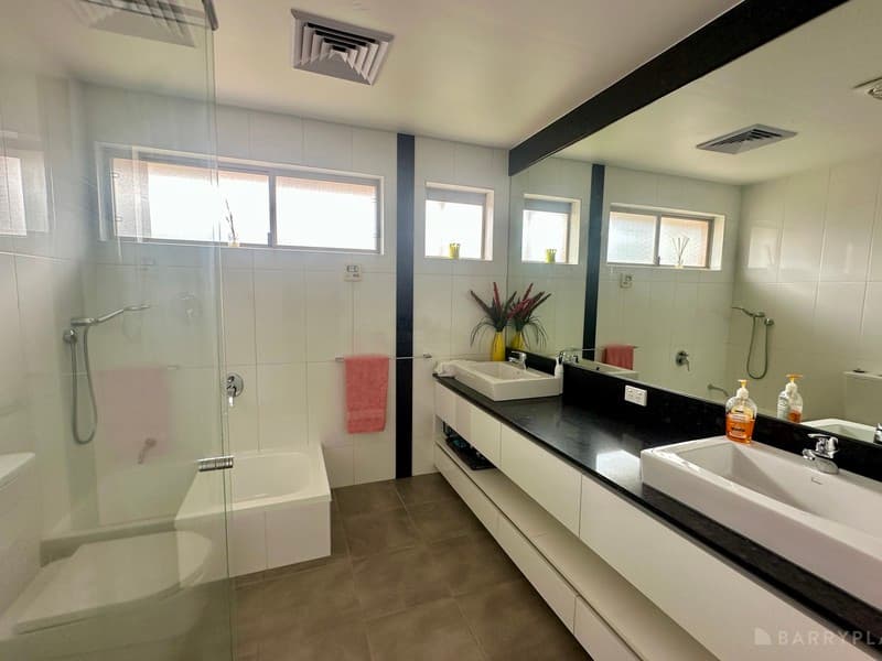 15 Gwent Street, Springvale South - Thumbnail 6