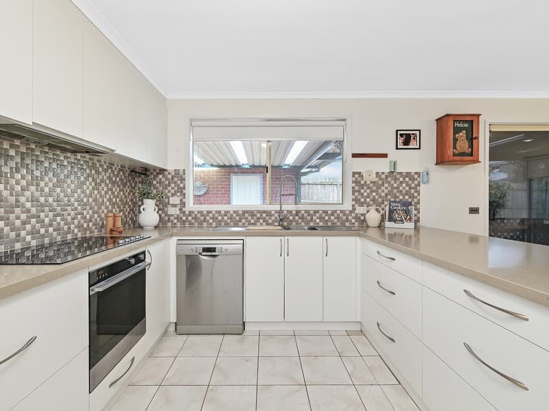 24 Glendale CrescentBerwick, vic 3806, Berwick - Thumbnail 6