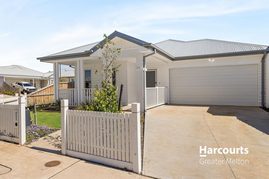 24 Woodstock Drive, EYNESBURY, VIC 3338, Eynesbury - Thumbnail 2