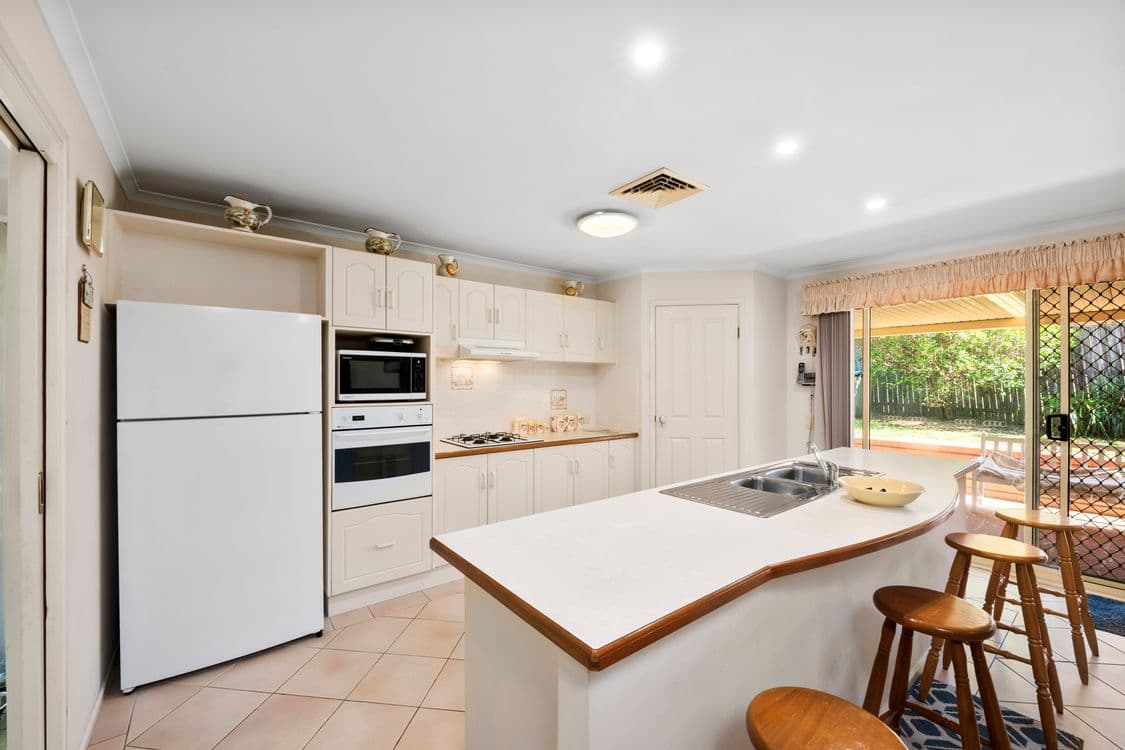 8 Barrington Drive, WOONGARRAH, NSW 2259, Woongarrah - Thumbnail 2