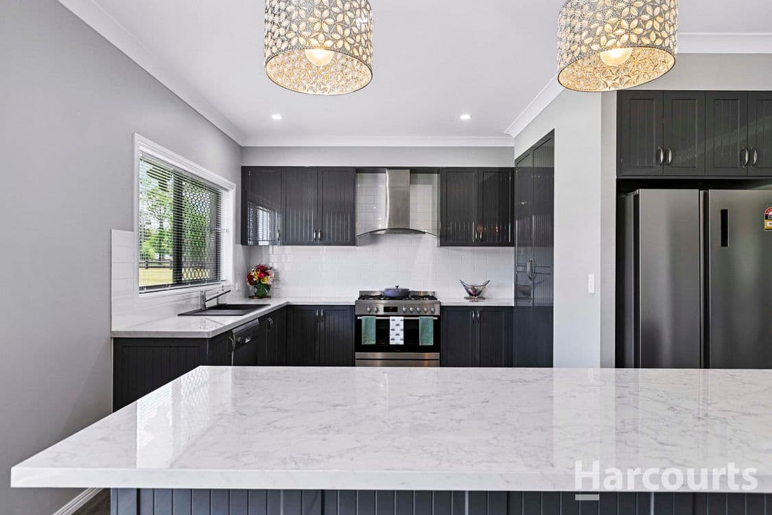 8 Lomandra Lane, DUNMORA, QLD 4650, Dunmora - Thumbnail 4