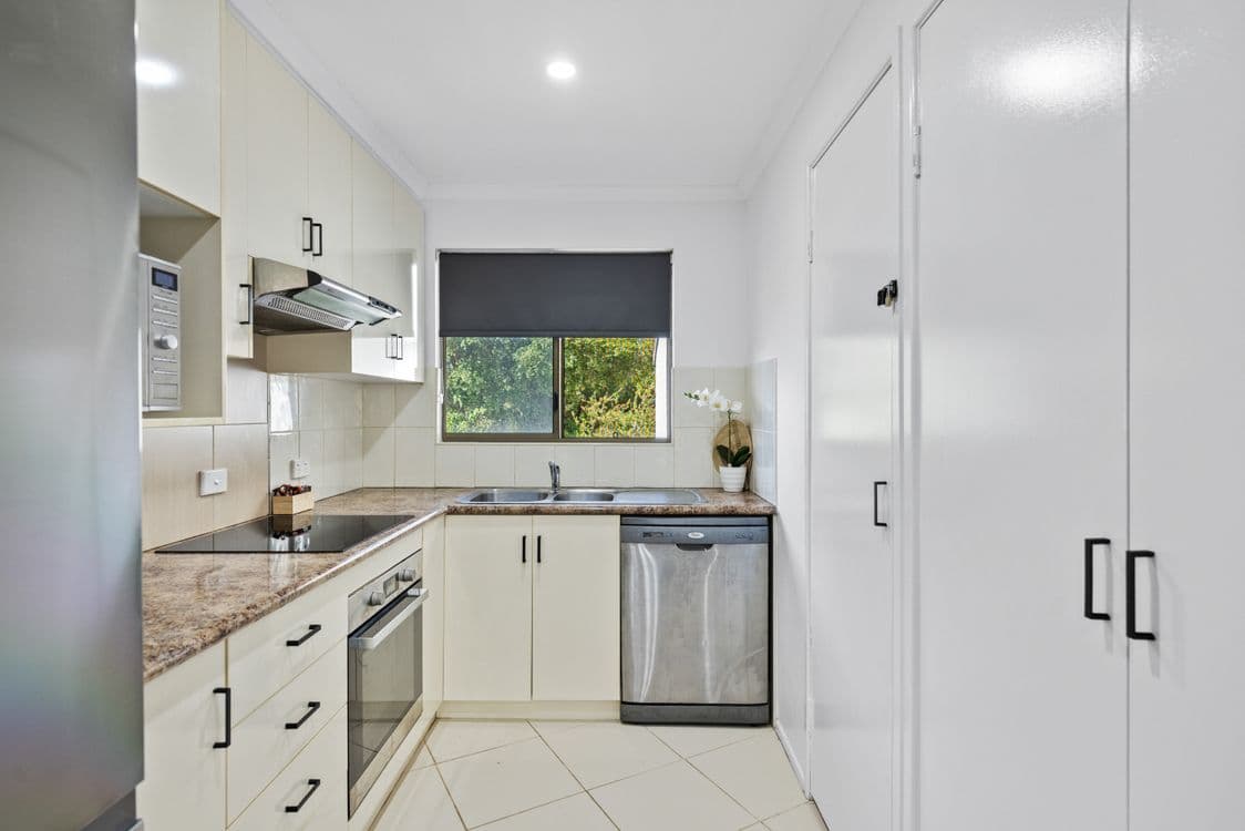 4/2 Cypress Avenue, RAINBOW BEACH, QLD 4581, Rainbow Beach - Thumbnail 5