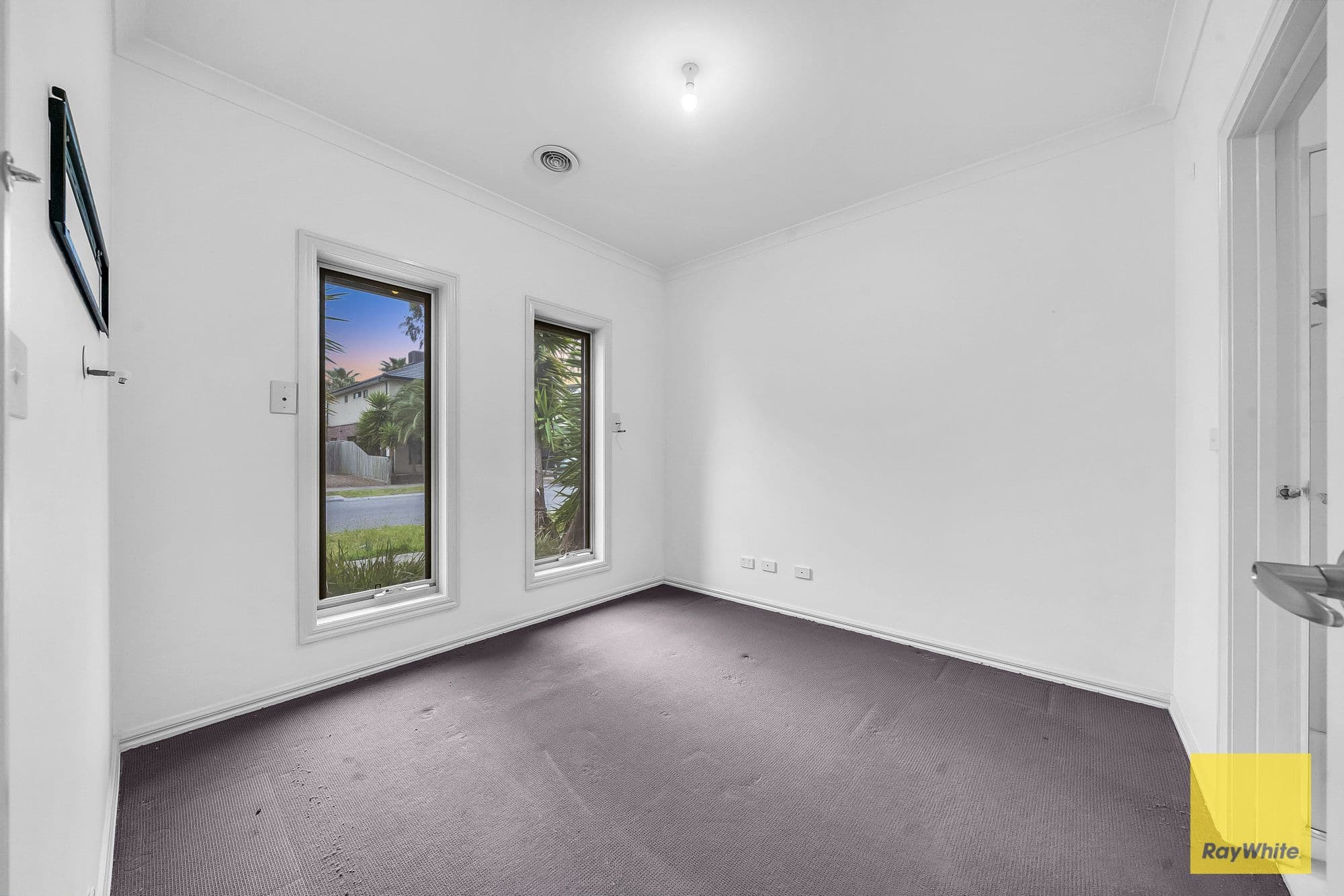 6 Memphis Drive , Truganina VIC 3029, Truganina - Thumbnail 3