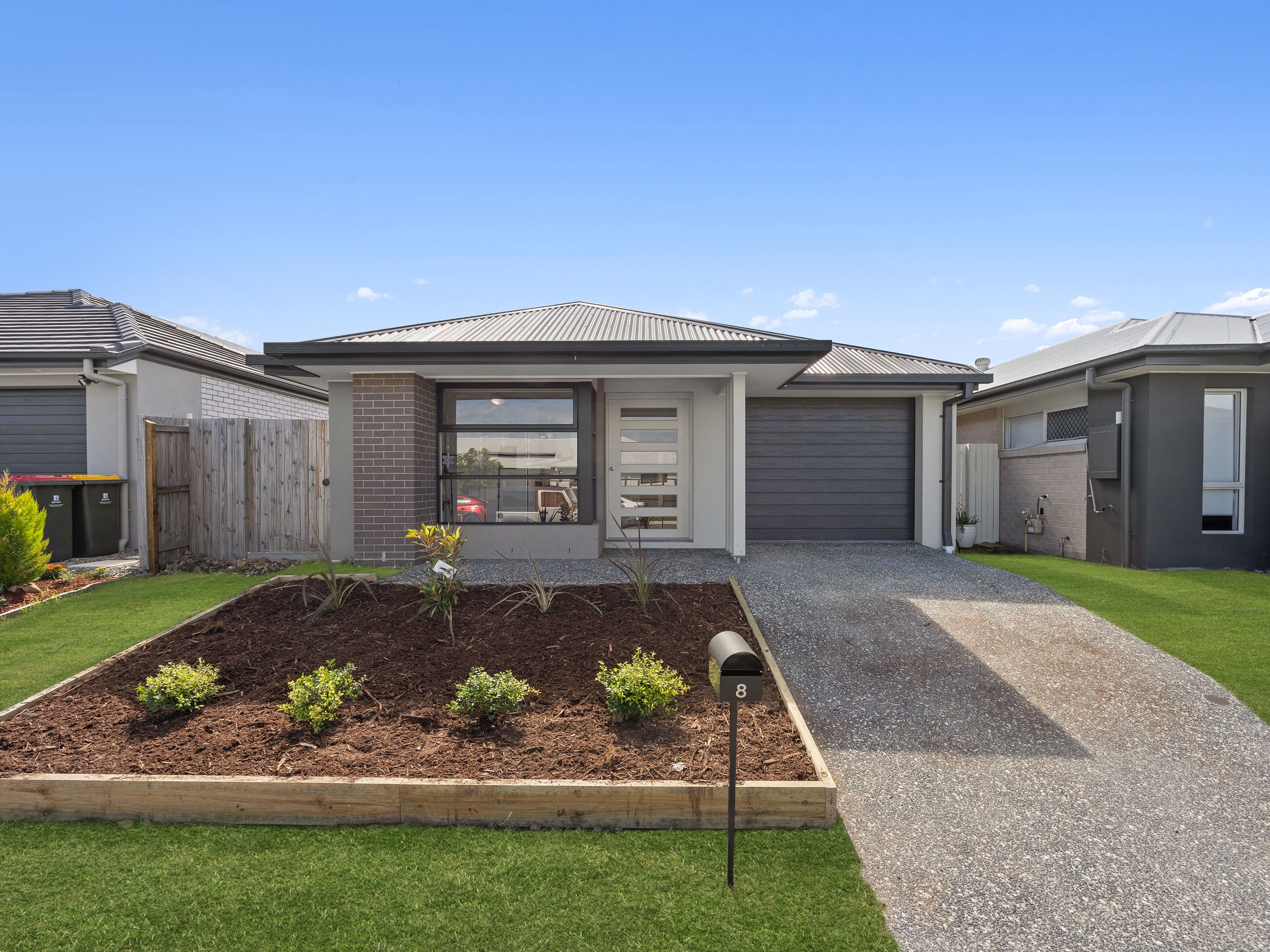 8 Macintyre Street , South Ripley QLD 4306, South Ripley - Image 1