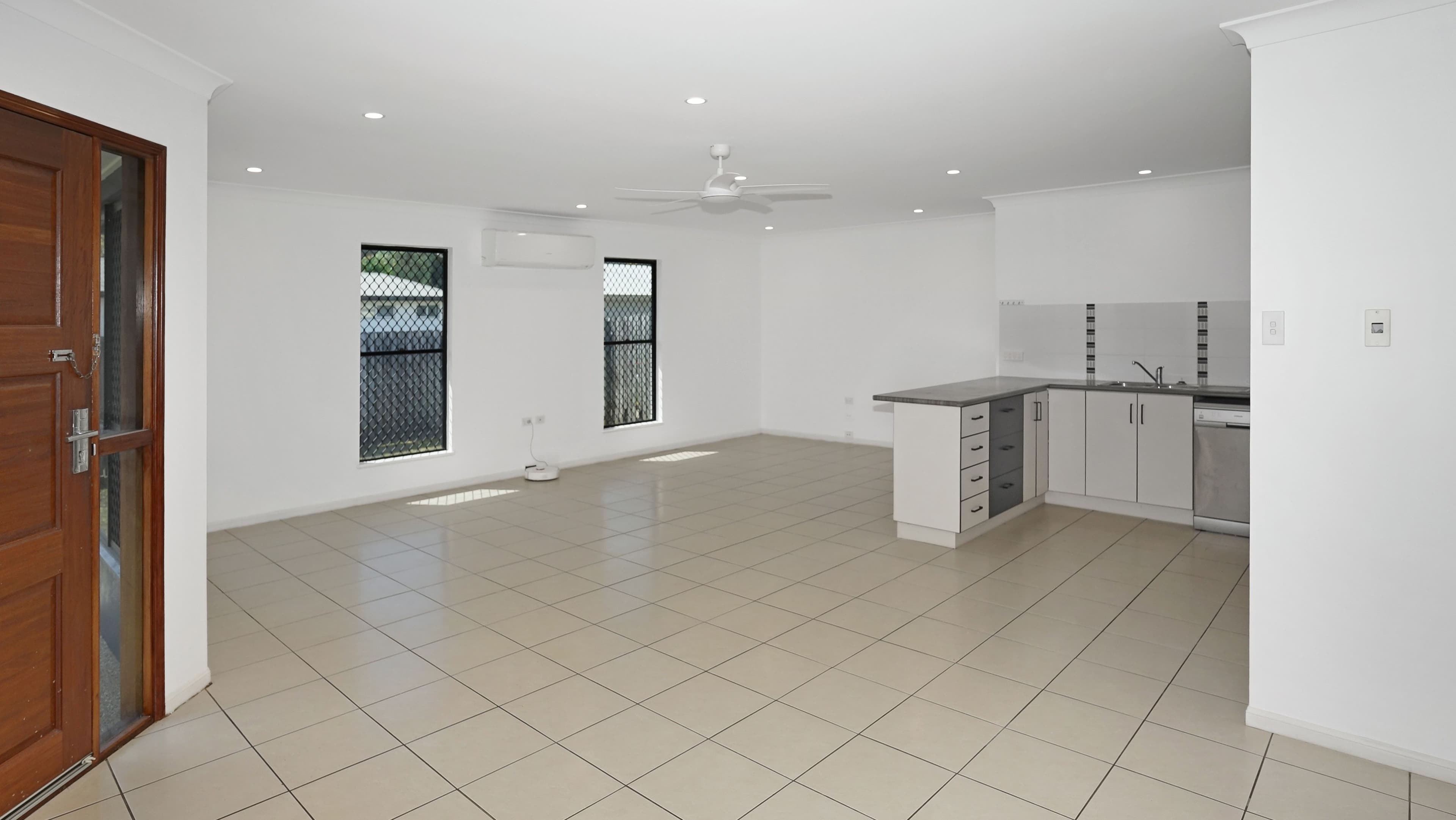 6 Leonie Court , Armstrong Beach QLD 4737, Armstrong Beach - Thumbnail 5