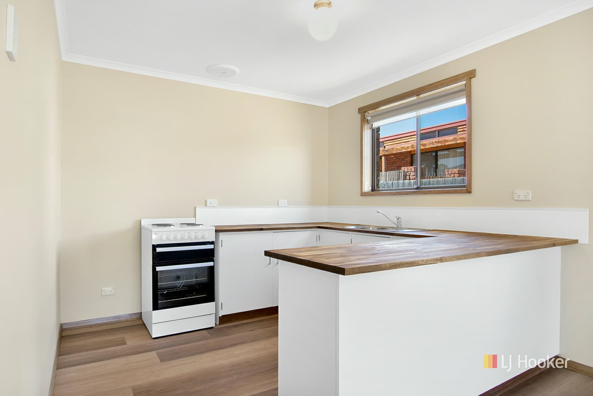 Unit 2/11 Arden Avenue, Devonport, Devonport - Thumbnail 3