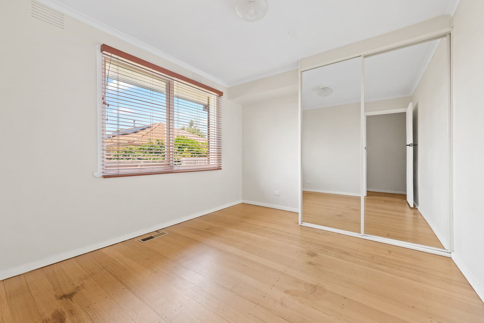 2/76 Kerferd Street, Essendon North VIC 3041, Essendon North - Thumbnail 8