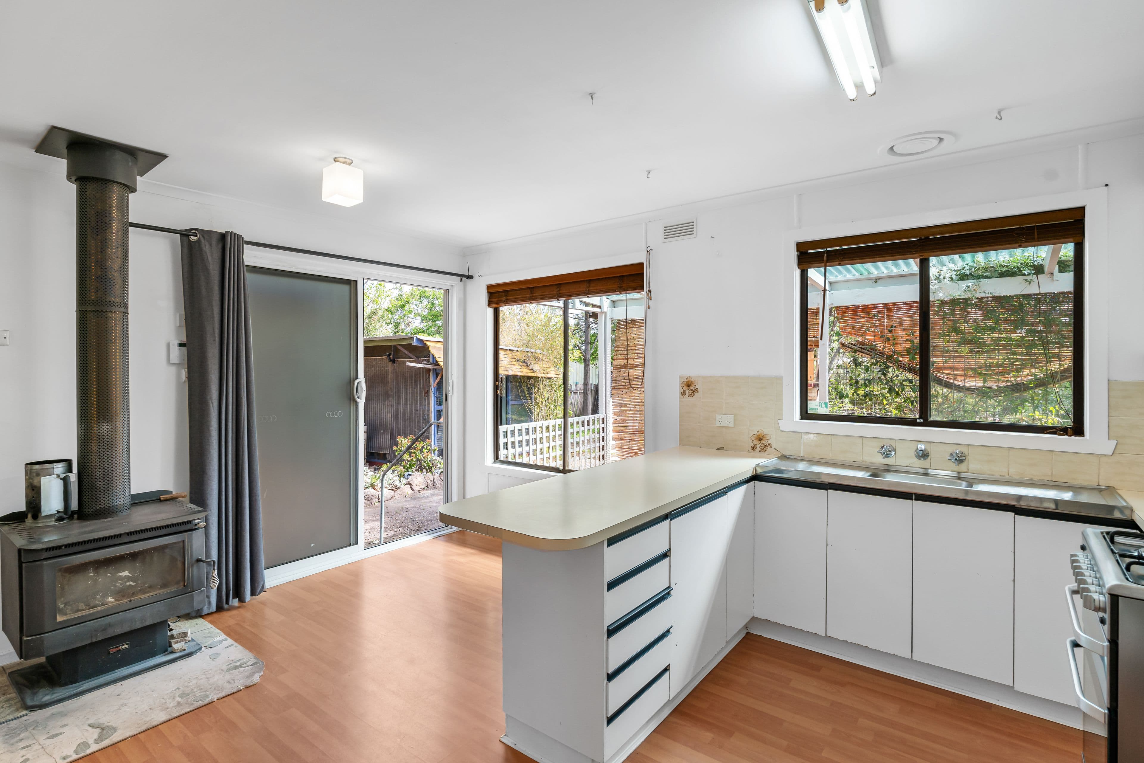 2 Allen Street , Euroa VIC 3666, Euroa - Thumbnail 2