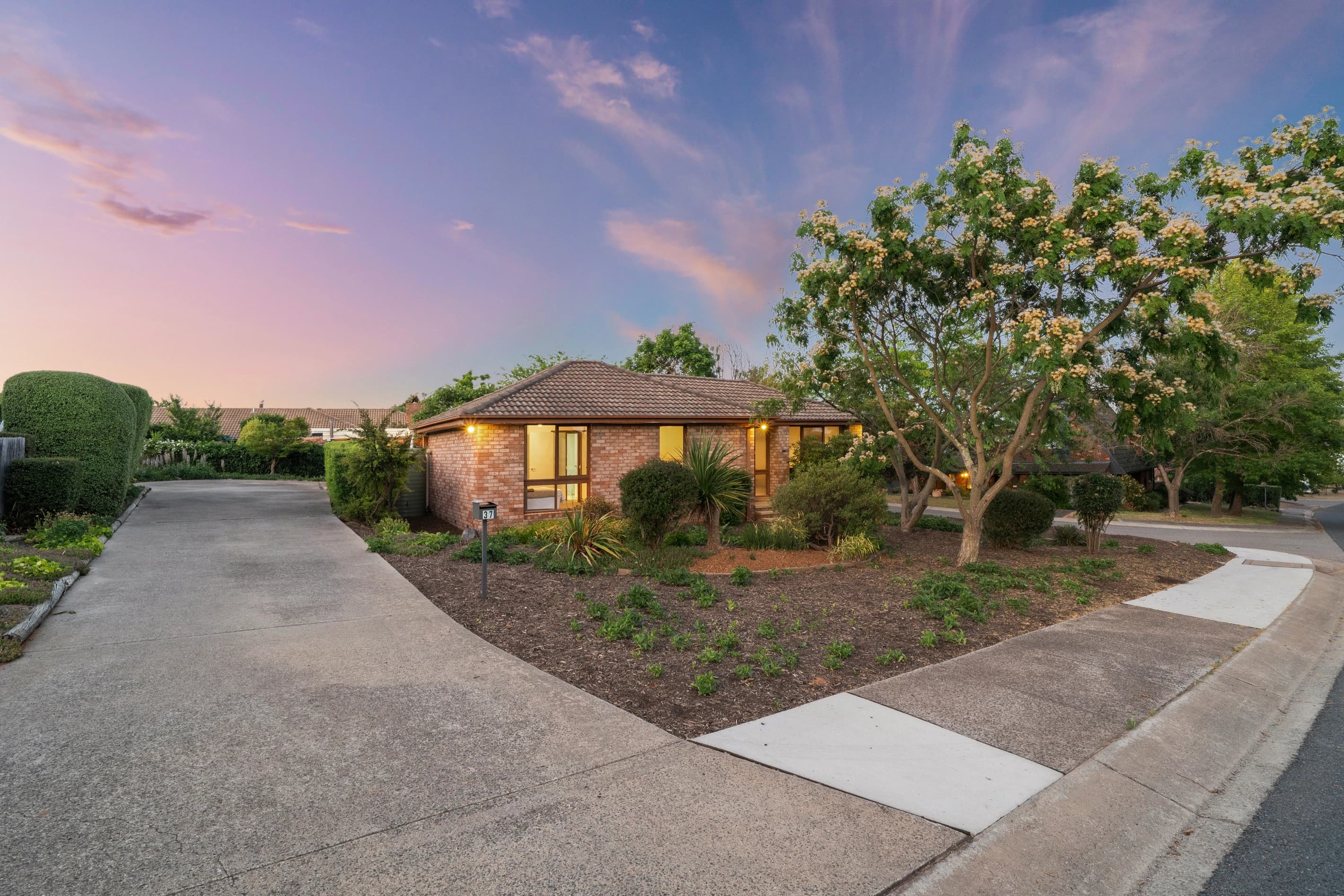 37 Rohan Rivett Crescent , McKellar ACT 2617, McKellar - Thumbnail 2