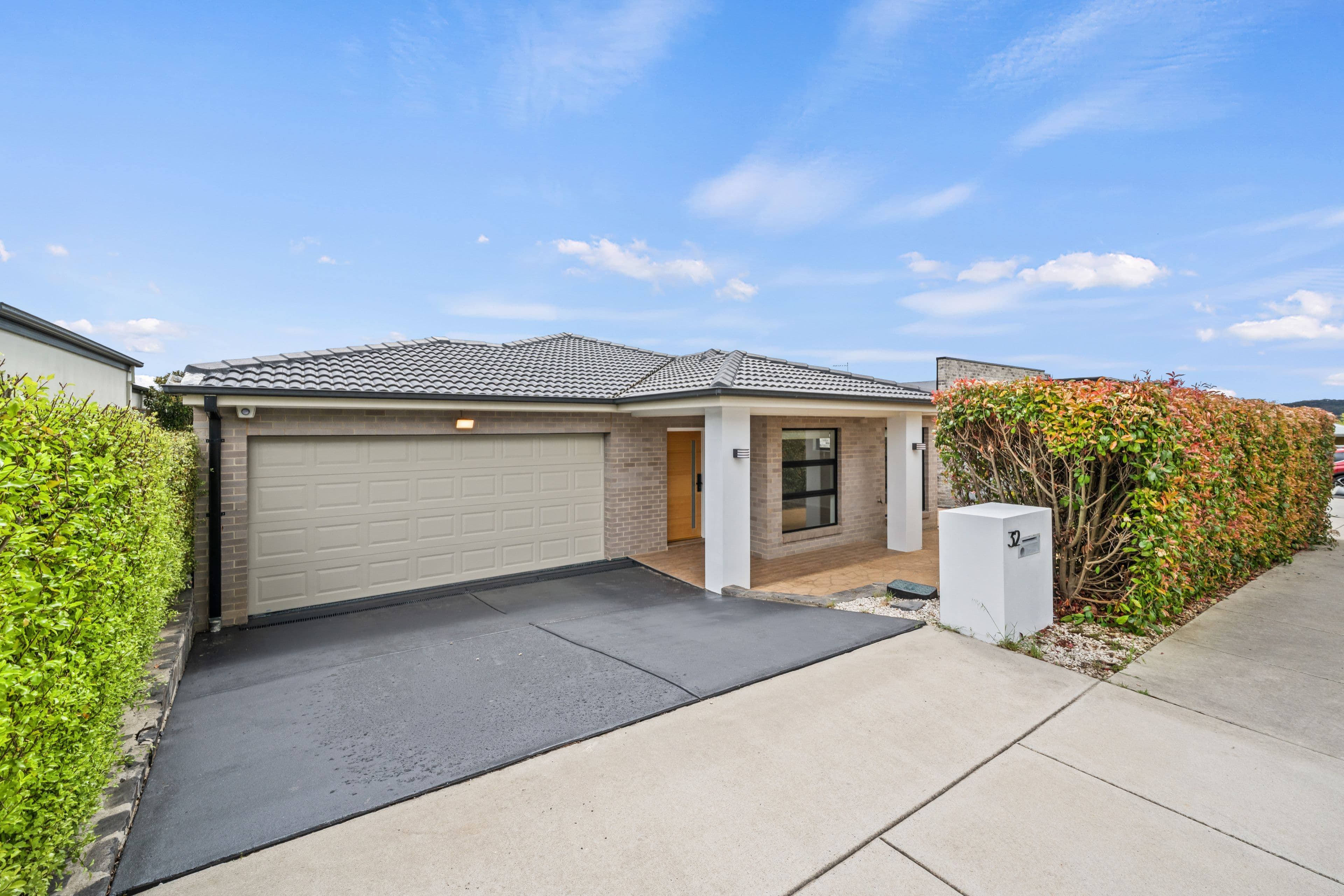 32 Lawrenson Circuit , JACKA ACT 2914, Jacka - Image 1