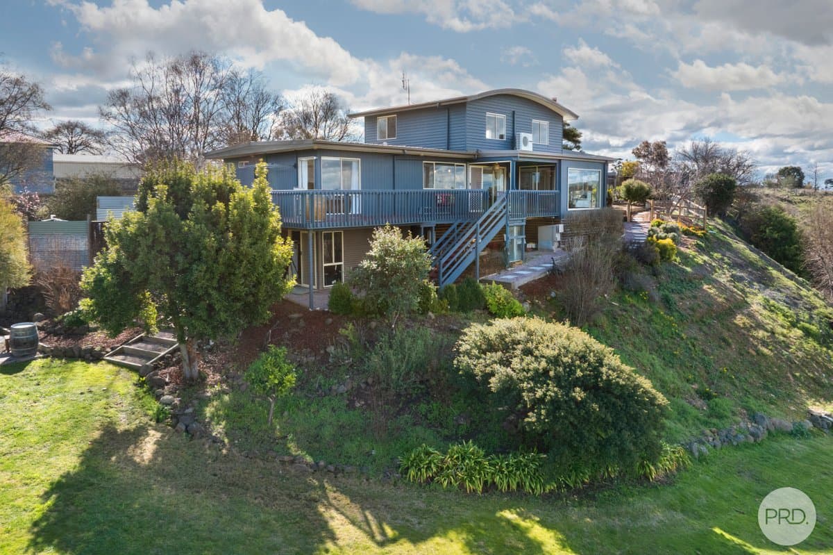 59 Thornton Street, CLUNES VIC 3370, Clunes - Thumbnail 2