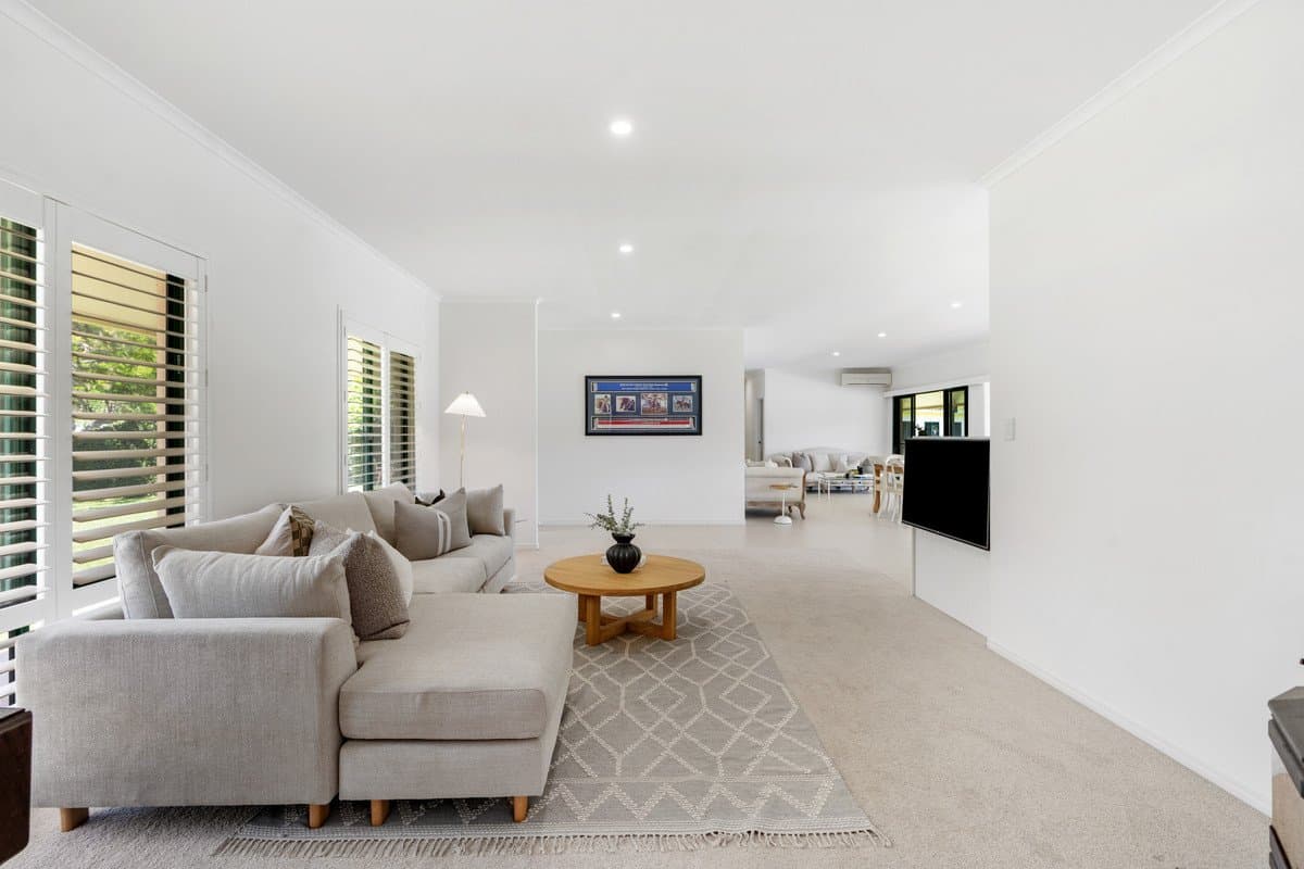 45 Larch Street, Tallebudgera QLD 4228, Tallebudgera Property Image - Thumbnail 6