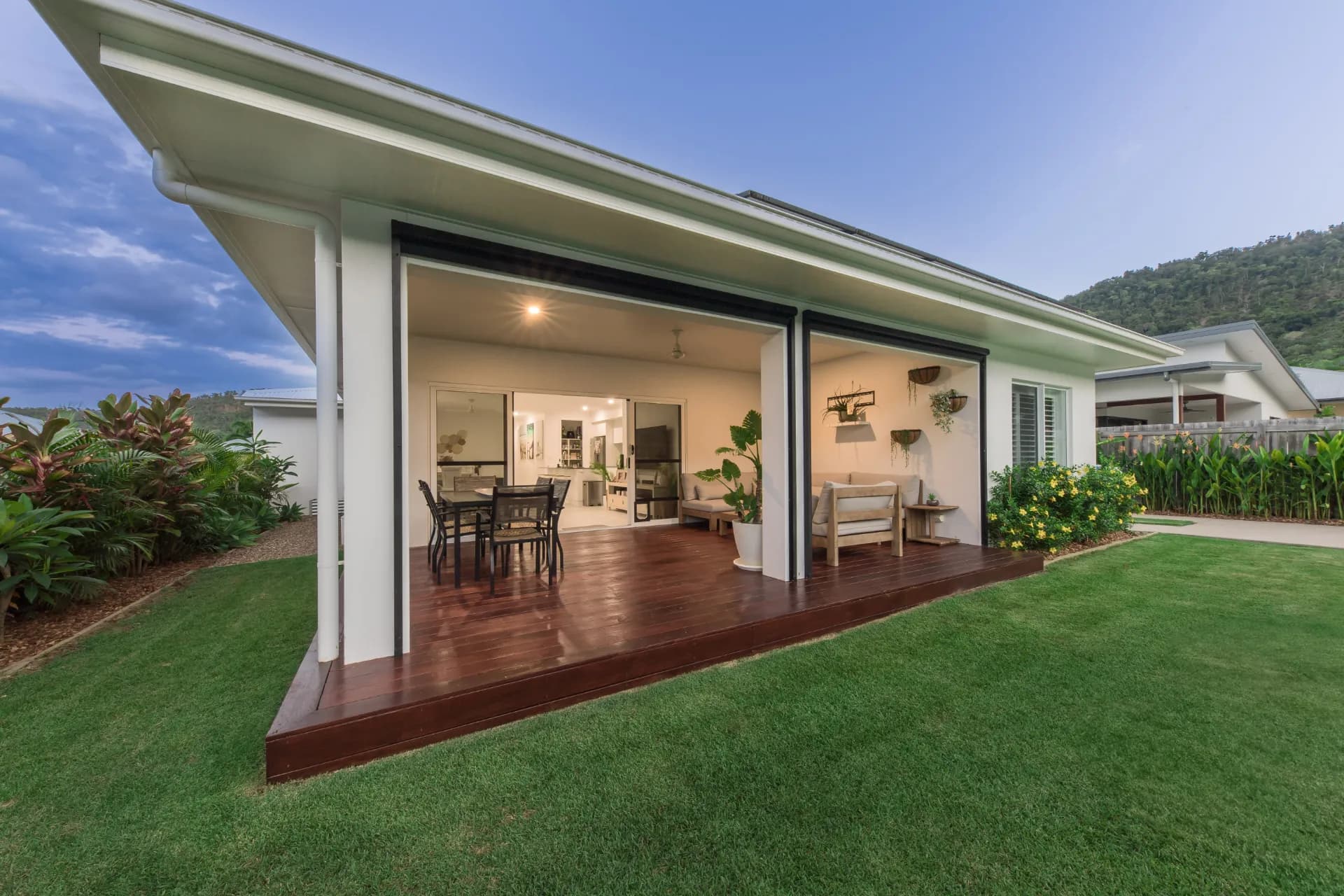 17 Nathan  Court, Jubilee Pocket., Jubilee Pocket - Thumbnail 8