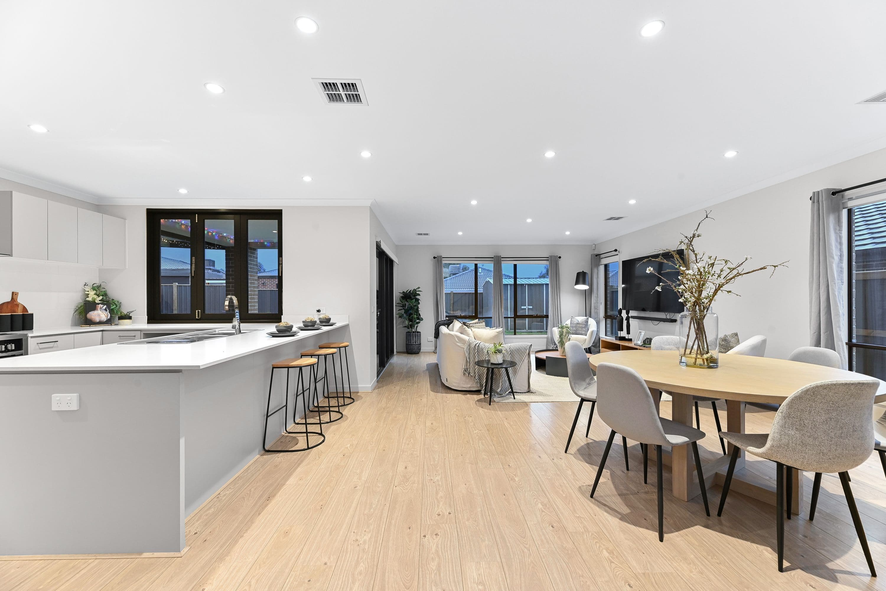 10 Gunbower Crescent, Botanic Ridge - Thumbnail 6