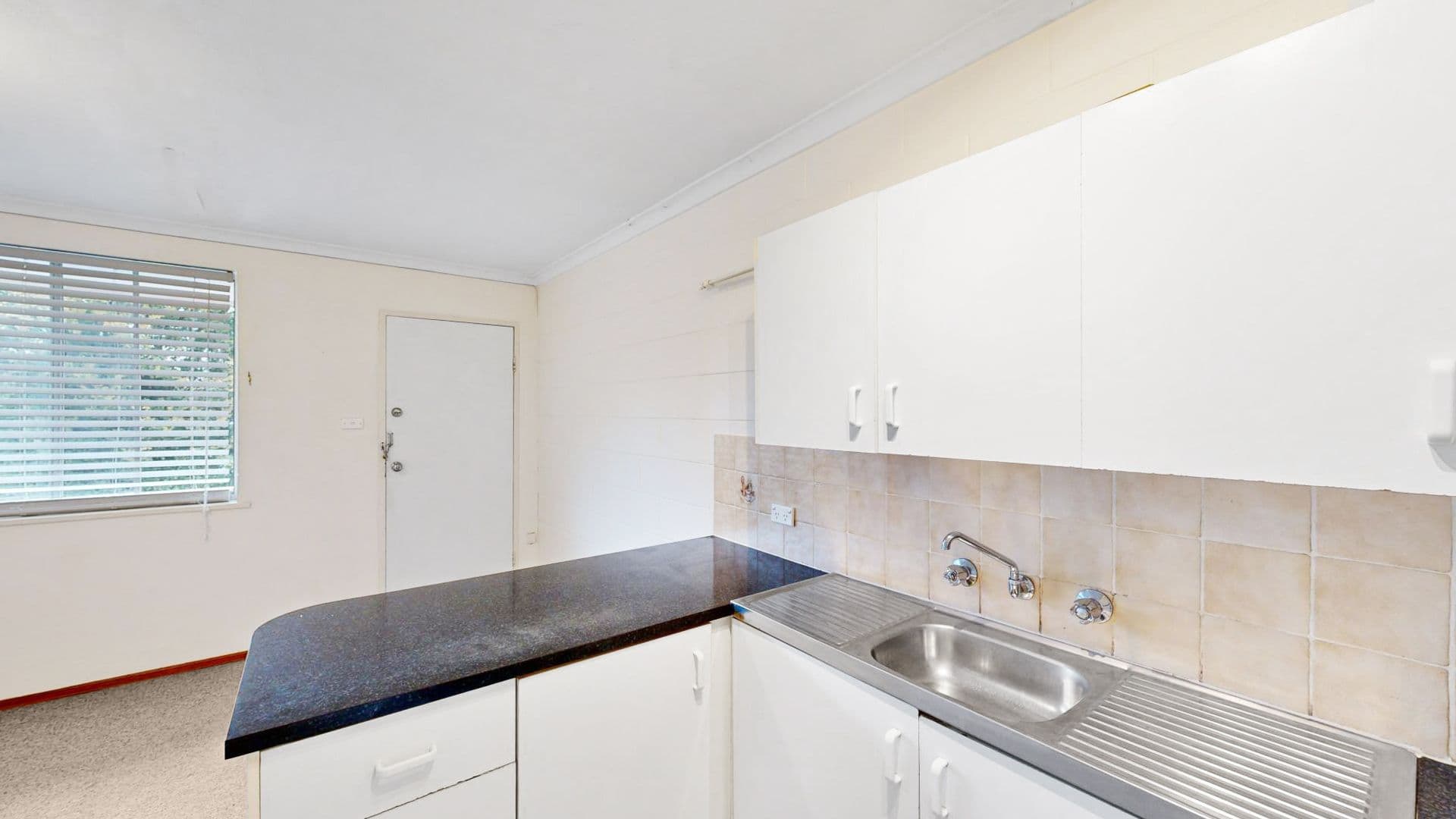 10 Macquoid Street , Queanbeyan East NSW 2620, Queanbeyan East - Thumbnail 4