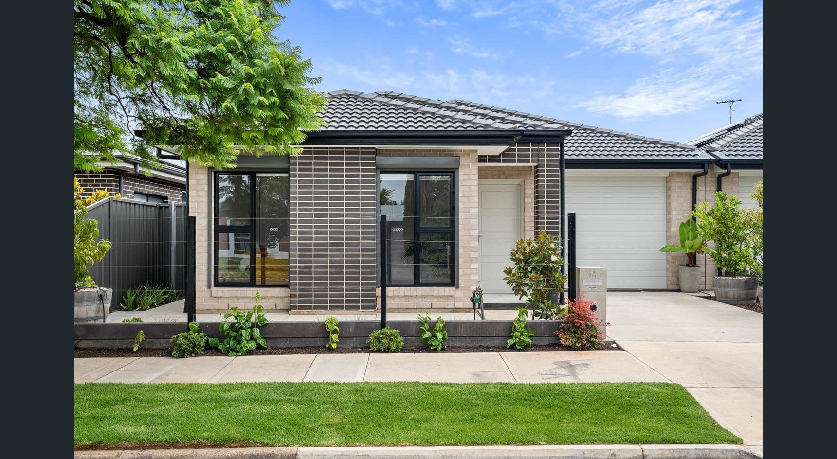 6A Reserve Parade, Findon - Image 1