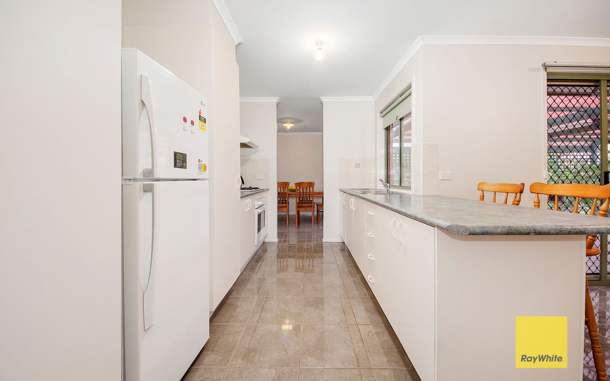 11 Priorswood Drive , Hoppers Crossing VIC 3029, Hoppers Crossing - Thumbnail 3
