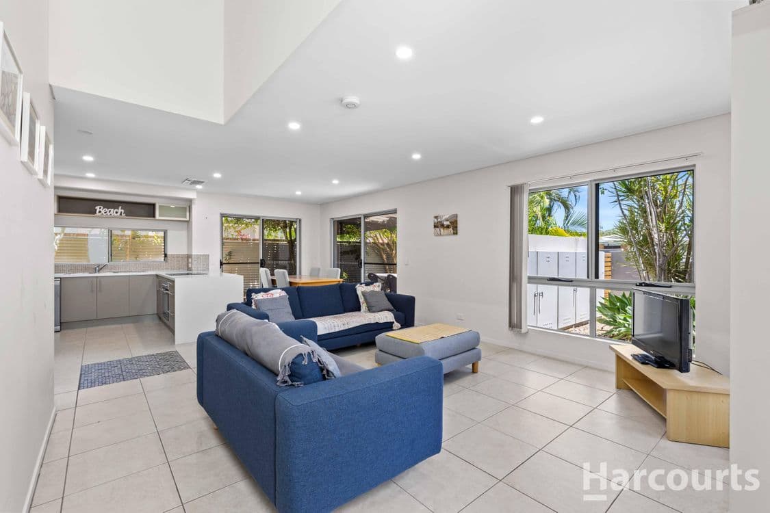 1/187 Torquay Road, SCARNESS, QLD 4655, Scarness - Thumbnail 2