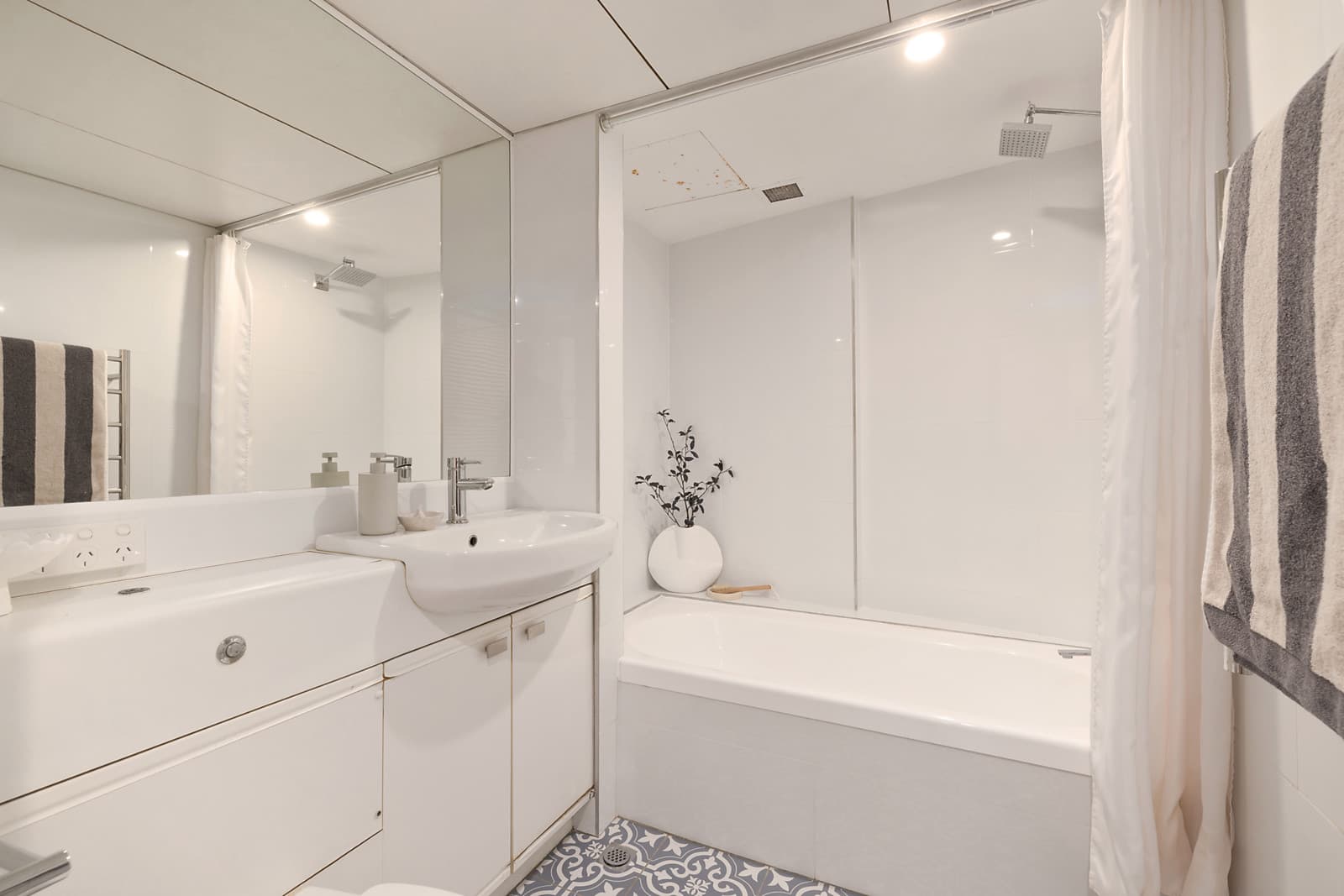 1 Raglan Street, Manly - Thumbnail 5