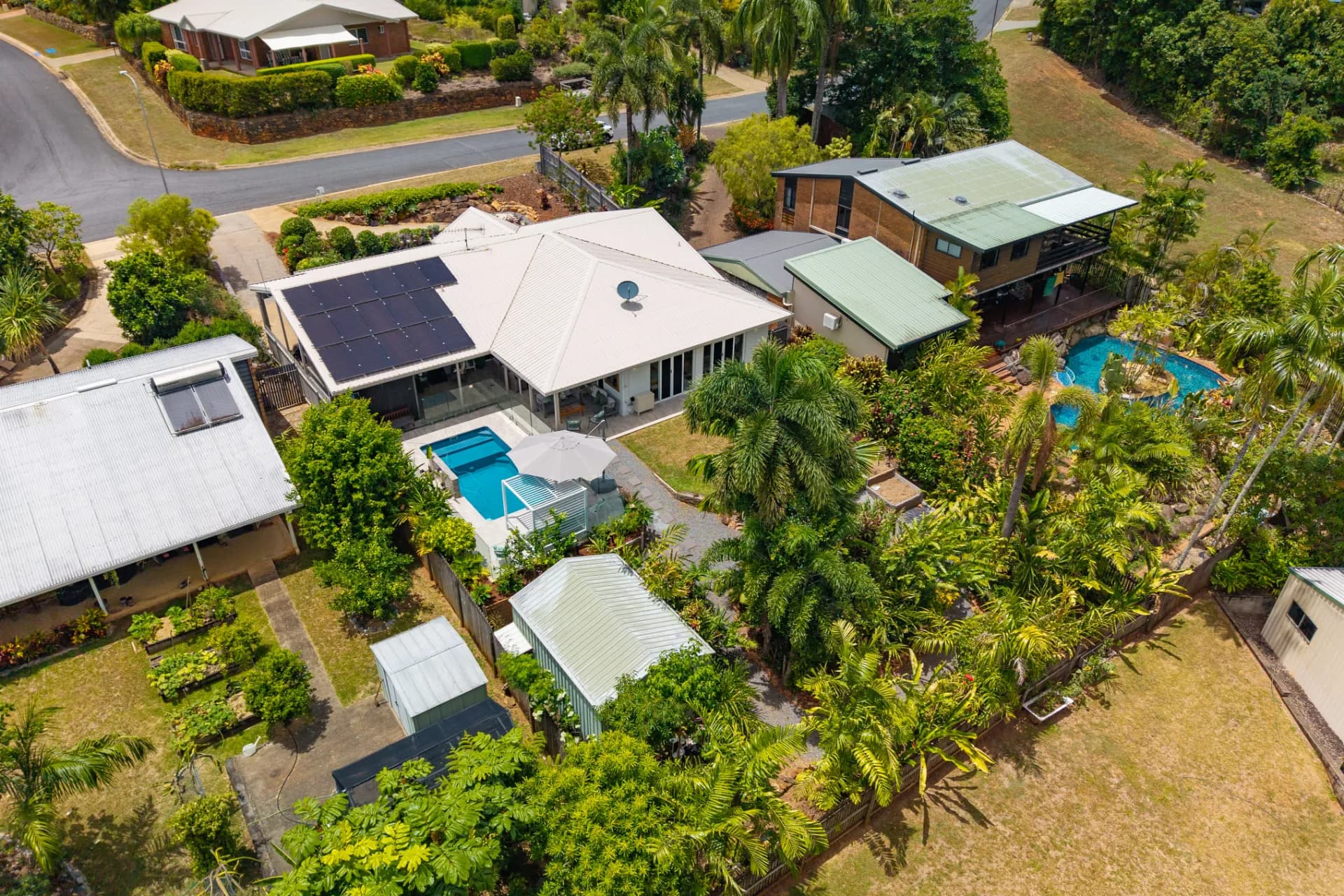 12 Eugenia Crescent, Redlynch., Redlynch - Image 1