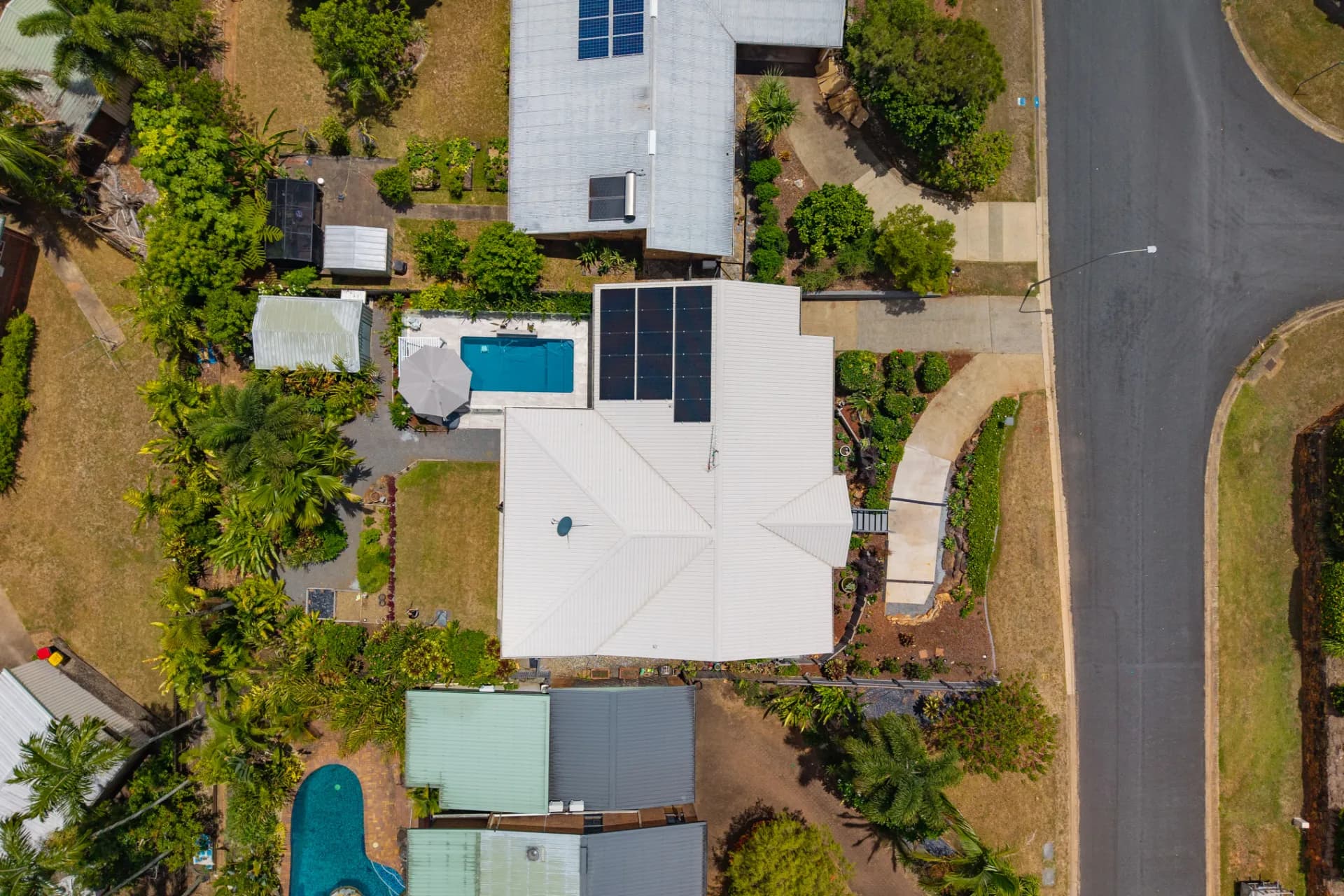 12 Eugenia Crescent, Redlynch., Redlynch - Thumbnail 5