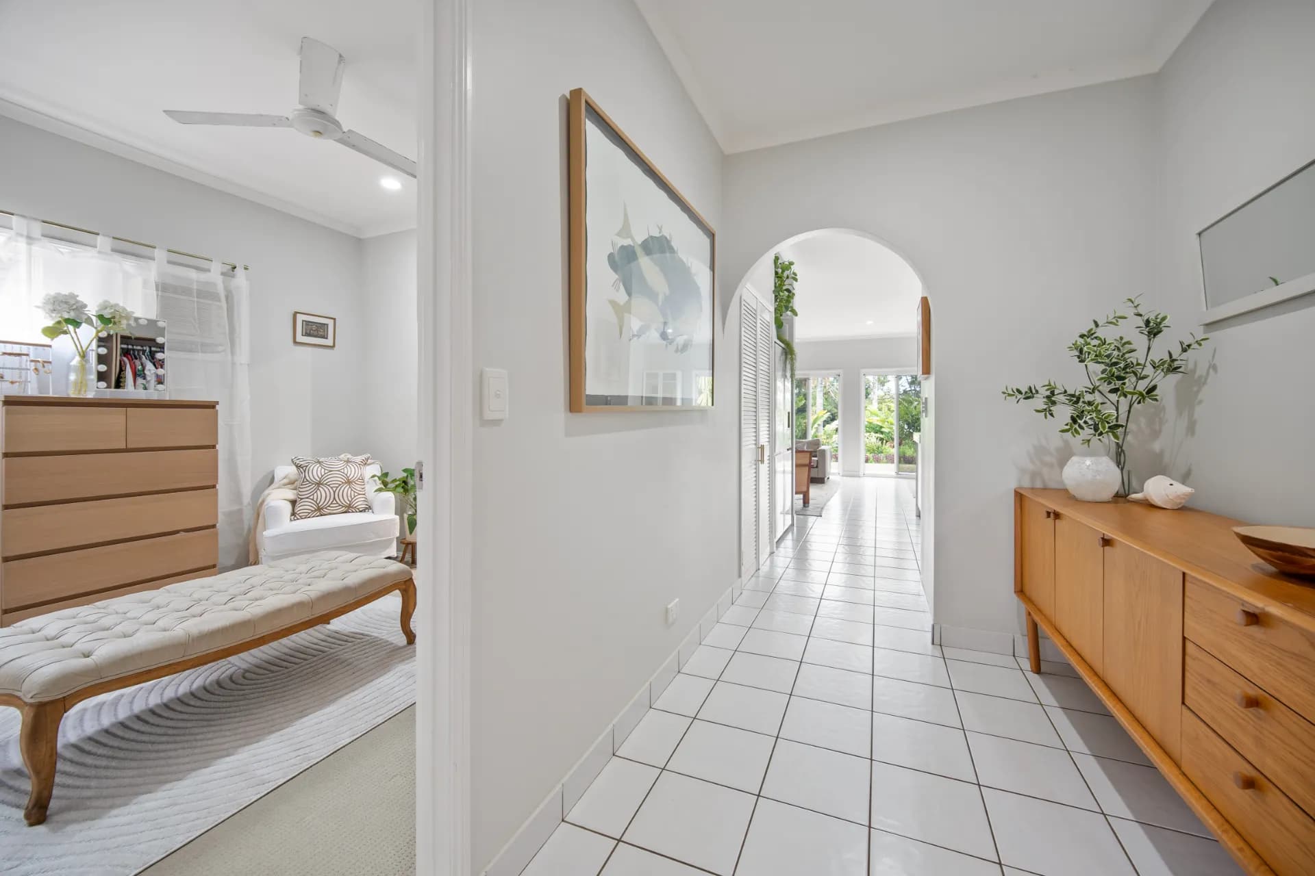 12 Eugenia Crescent, Redlynch., Redlynch - Thumbnail 7