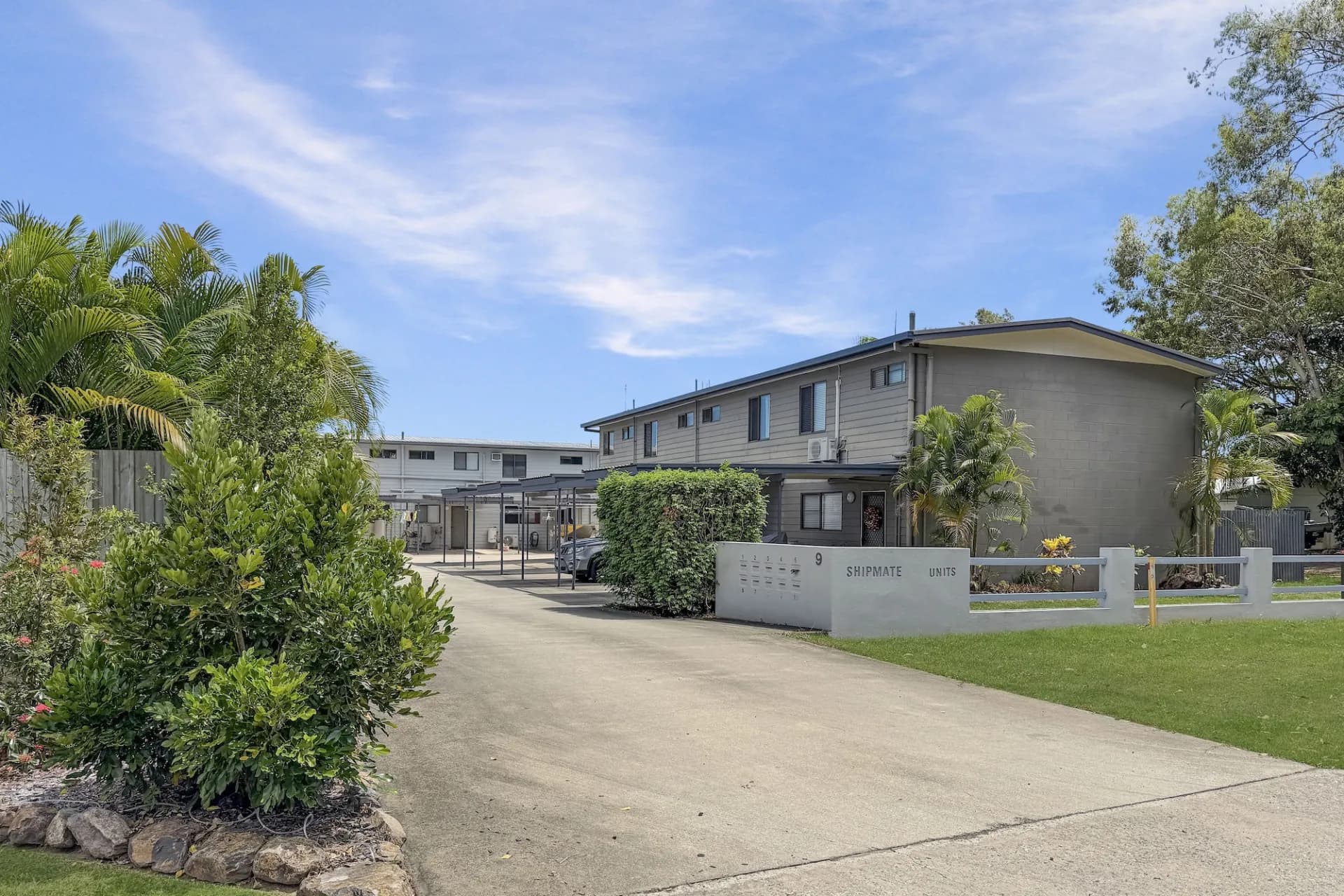 3/9 Salmon Street, Cannonvale., Cannonvale - Thumbnail 2