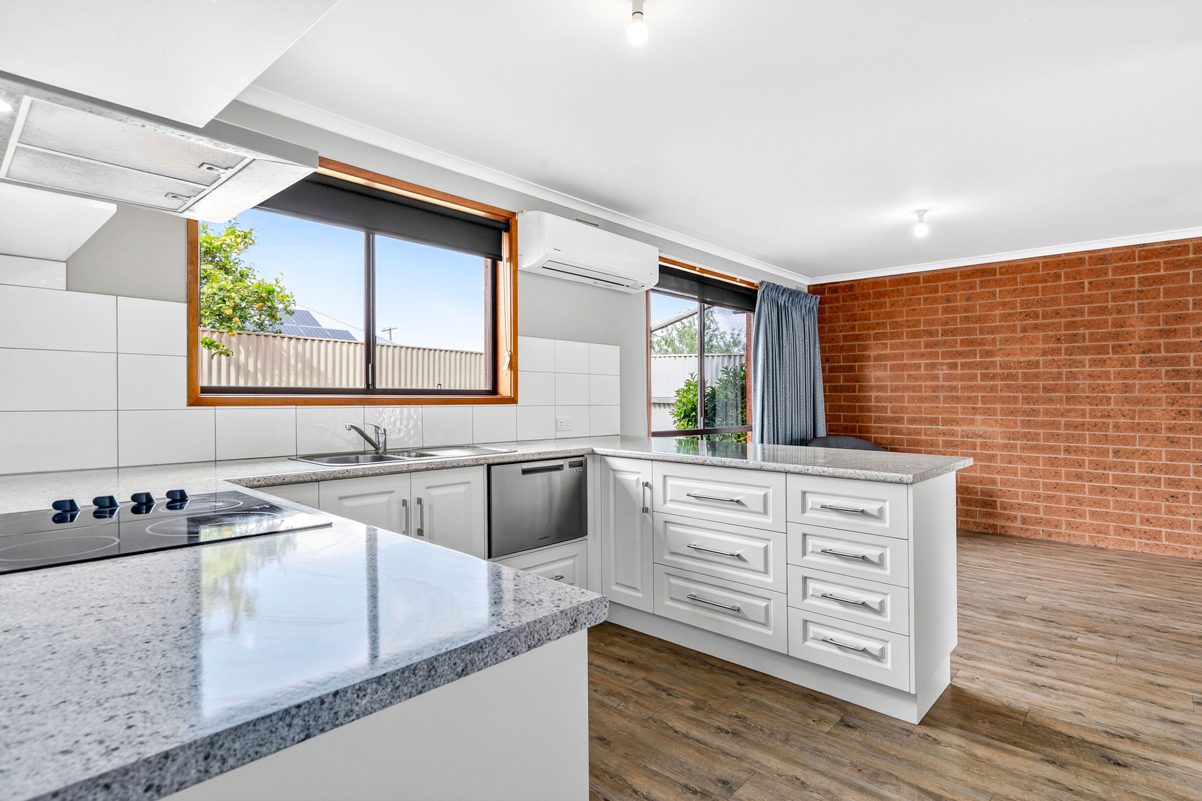 28 Hewitt Street , Colac VIC 3250, Colac - Thumbnail 2