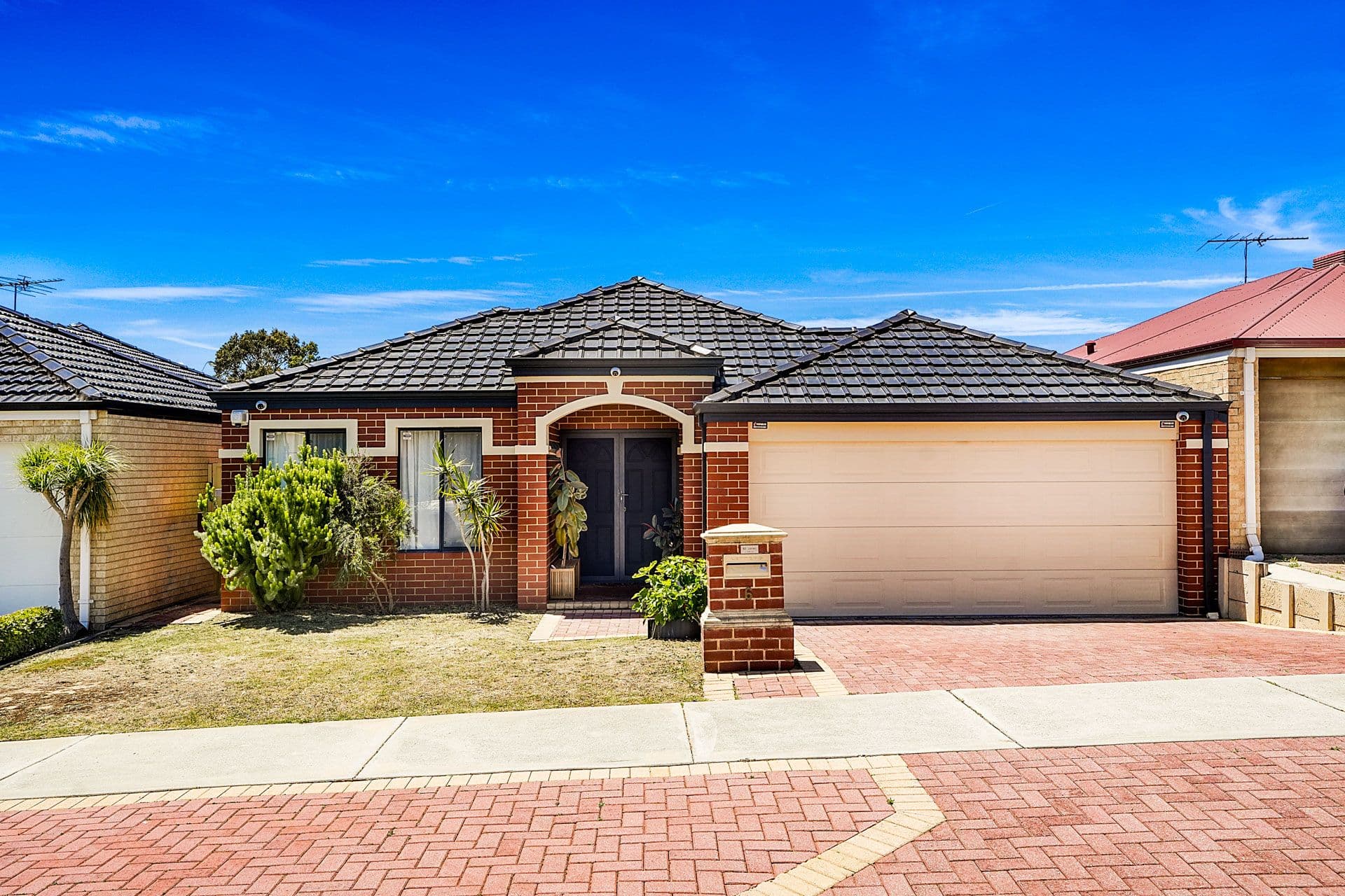6 Santarosa Way , Stirling WA 6021, Stirling - Thumbnail 2
