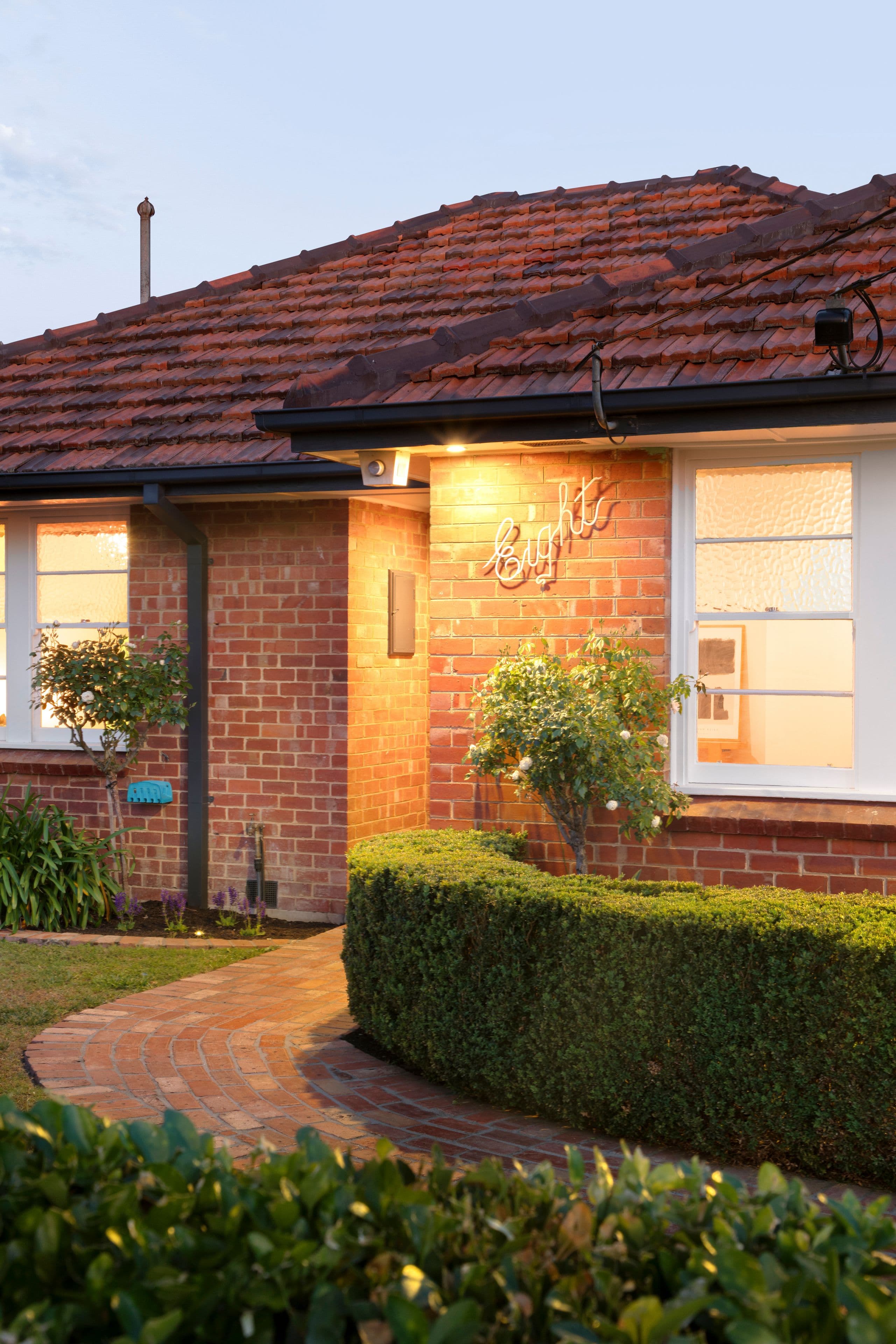 8 Taylor Avenue , Reservoir VIC 3073, Reservoir - Thumbnail 2