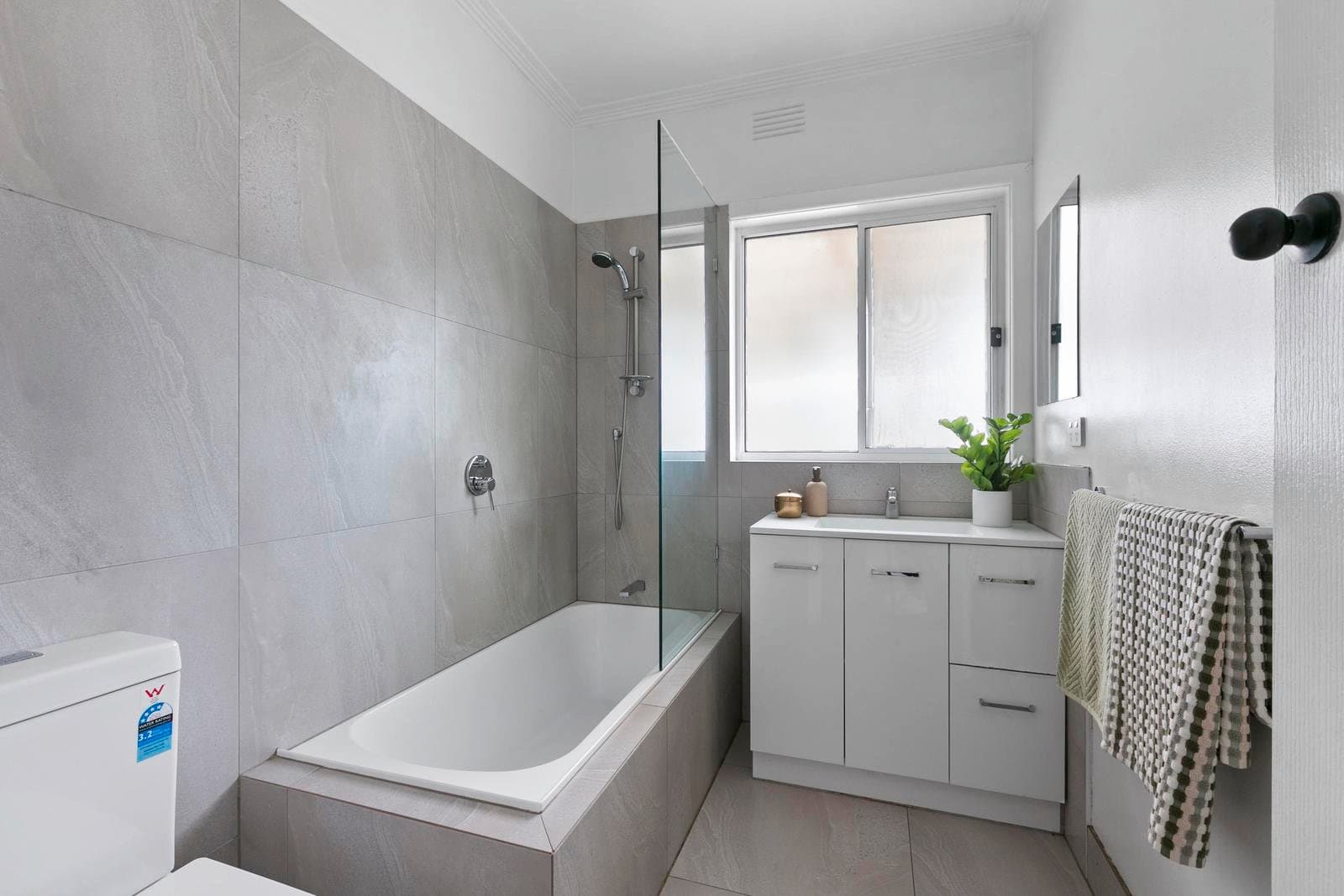 51 Blake Street, Reservoir VIC 3073, Reservoir - Thumbnail 7