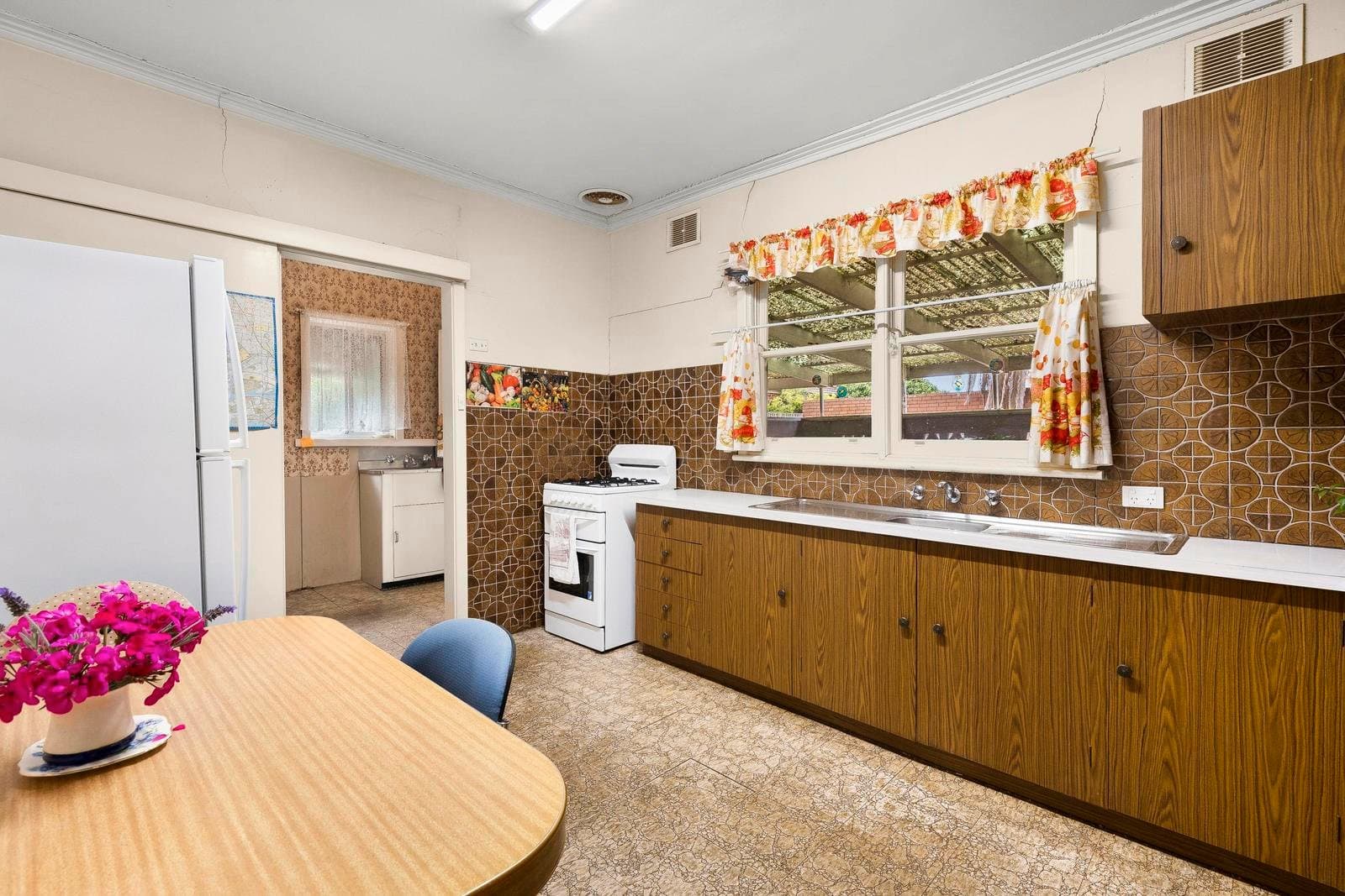 12 Deutscher Street, Avondale Heights VIC 3034, Avondale Heights - Thumbnail 3