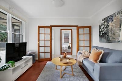 6 Kyneton Avenue, Reservoir VIC 3073, Reservoir - Thumbnail 2