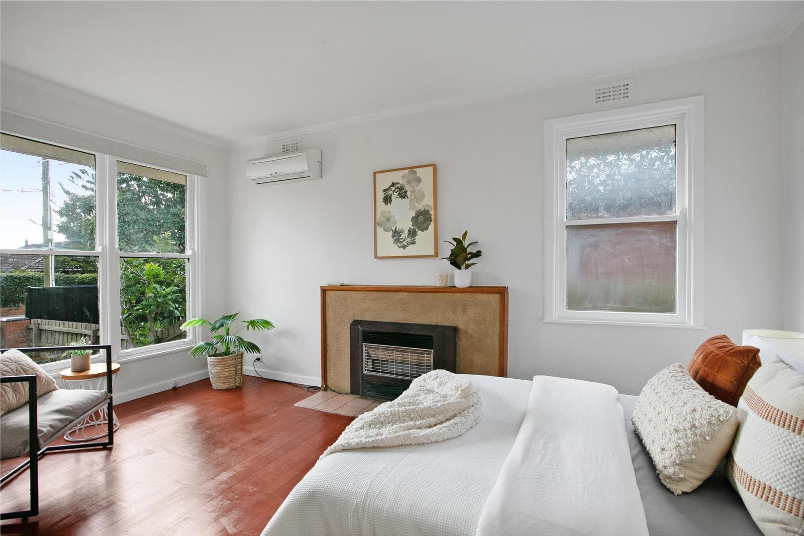 6 Kyneton Avenue, Reservoir VIC 3073, Reservoir - Thumbnail 6