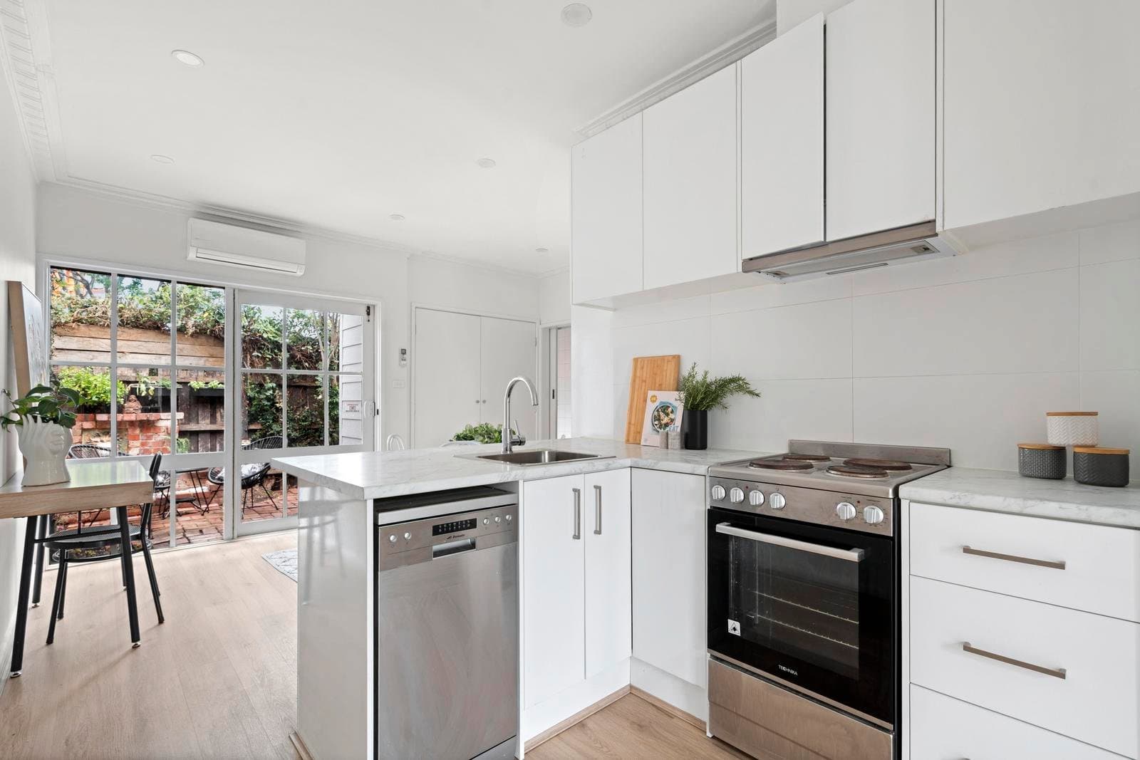 24 Coleman Street, Fitzroy North VIC 3068, Fitzroy North - Thumbnail 6