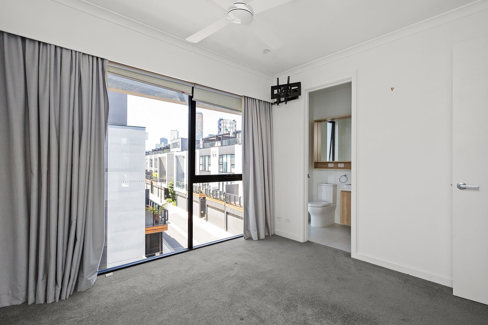 184 Ingles Street, Port Melbourne VIC 3207, Port Melbourne - Image 1