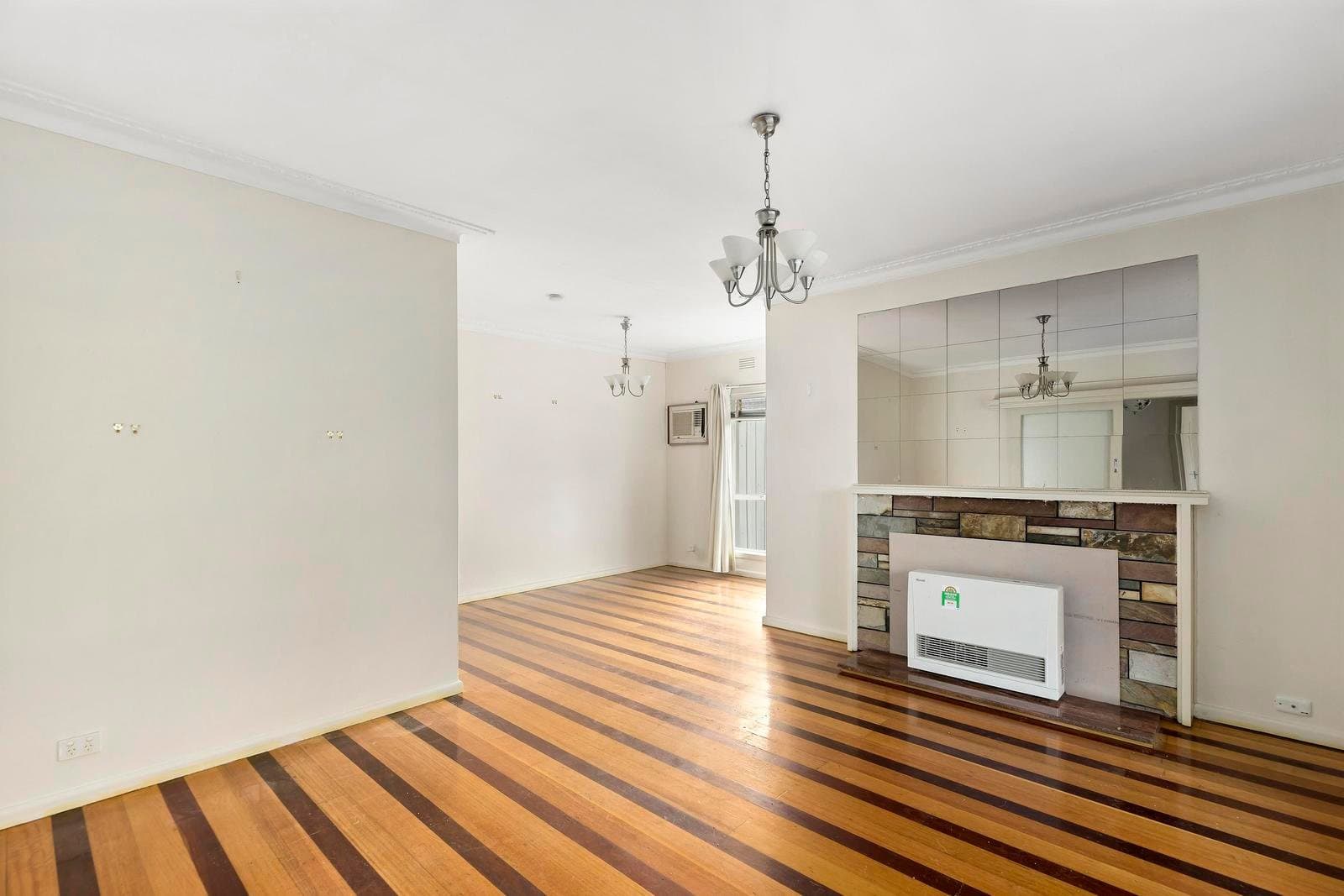52 Lindenow Street, Reservoir VIC 3073, Reservoir - Thumbnail 6