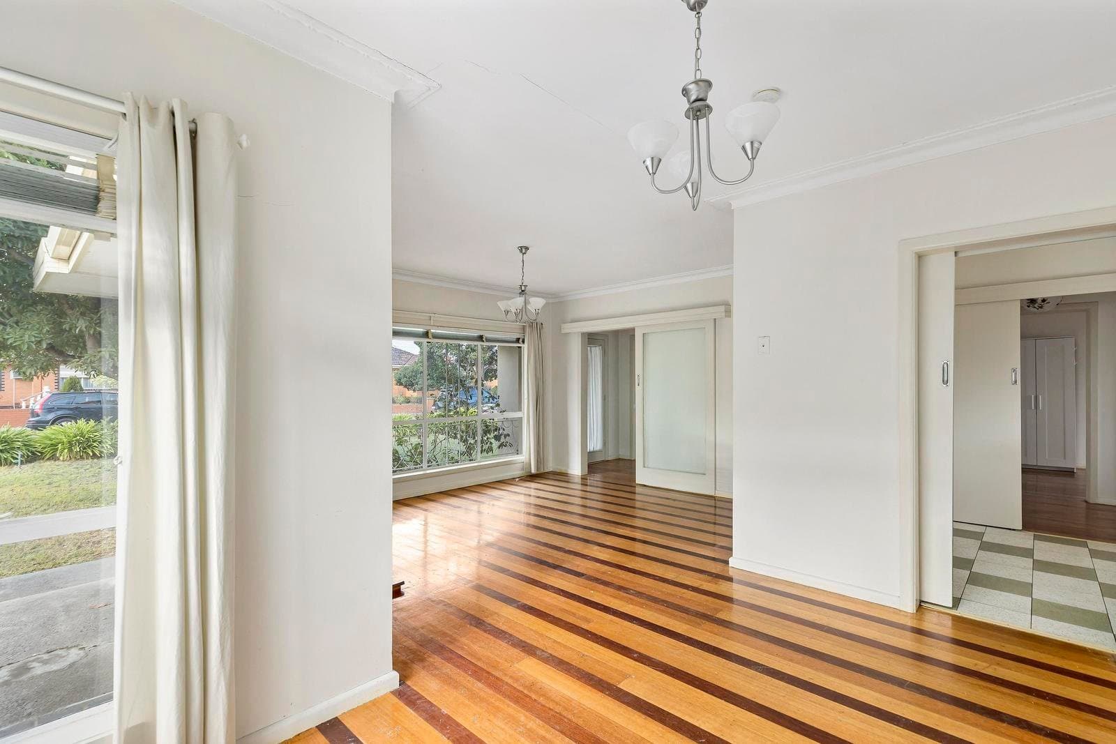 52 Lindenow Street, Reservoir VIC 3073, Reservoir - Thumbnail 8