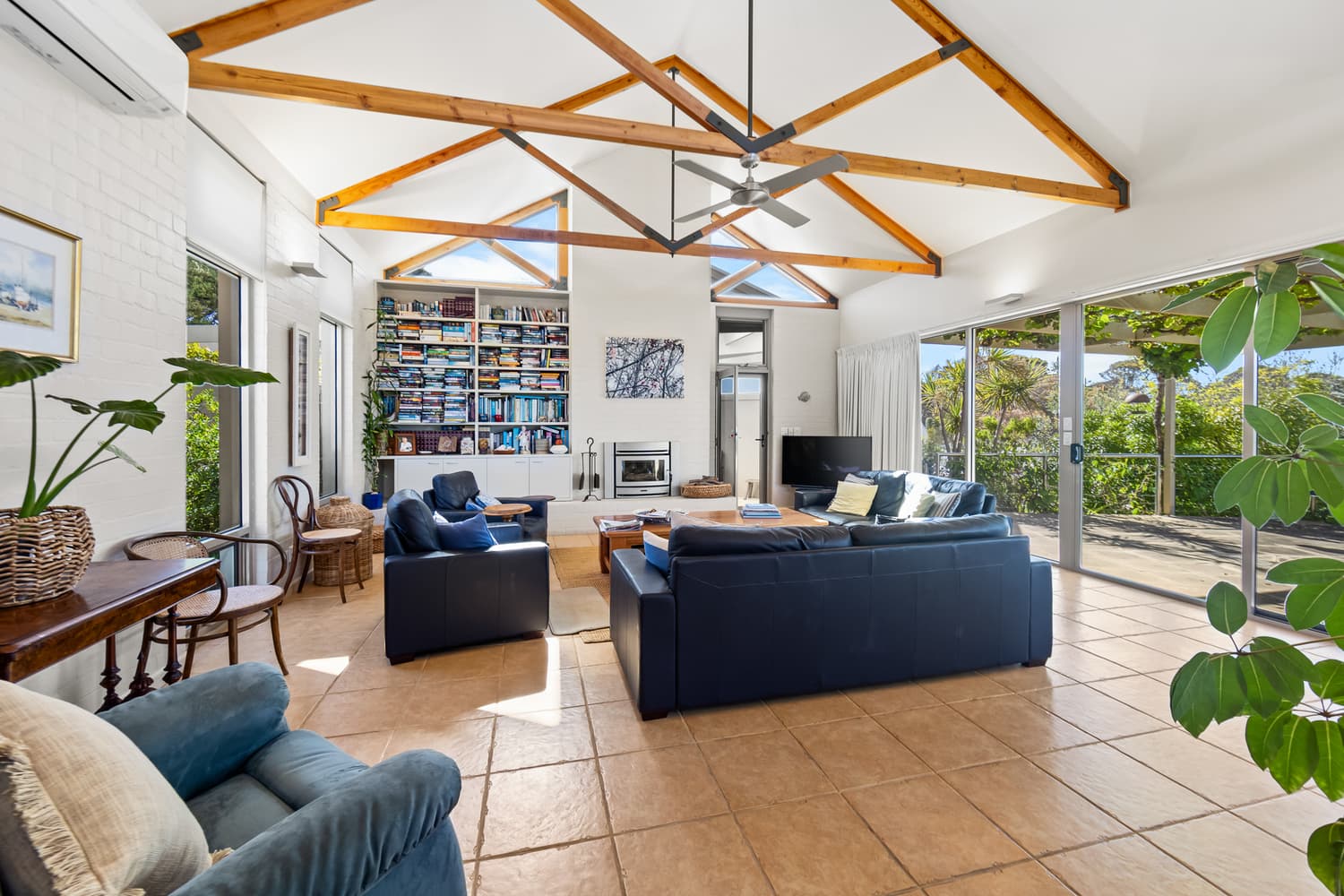 2 PARKLANDS TERRACE, Beachport SA 5280, Beachport - Image 1