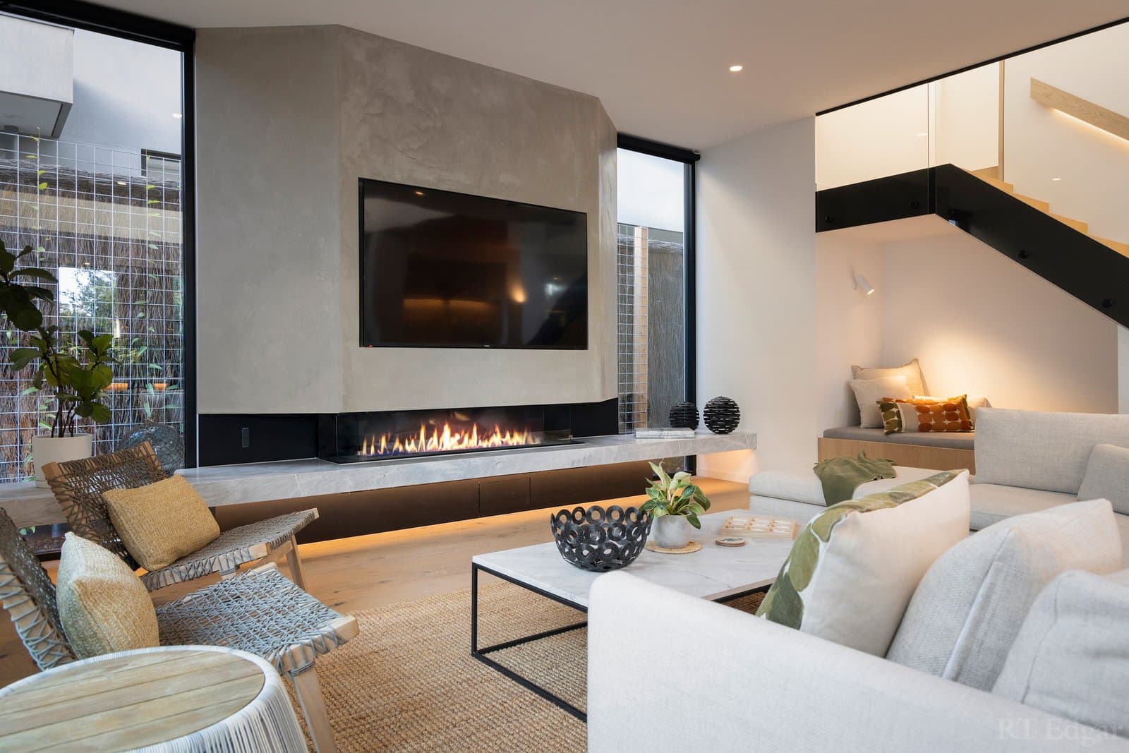 50 Squares Of Opulence Coupled With Low Maintenance Gardens, Portsea - Thumbnail 7