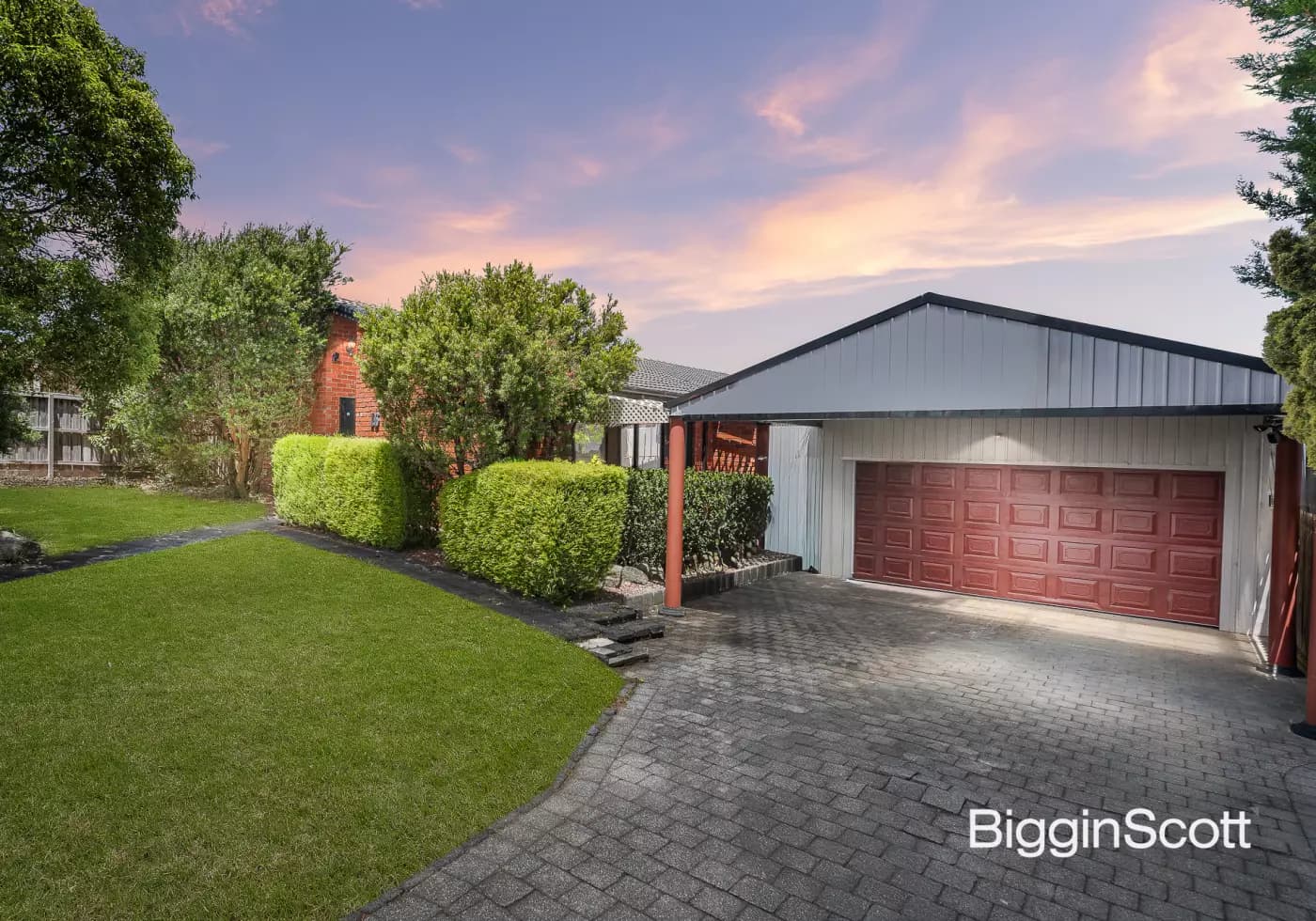 16 Charles Green Avenue, Endeavour Hills, Endeavour Hills - Thumbnail 2