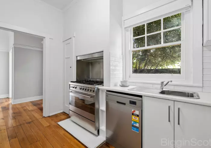 1/158 Chapel Street, St Kilda, St Kilda - Thumbnail 6